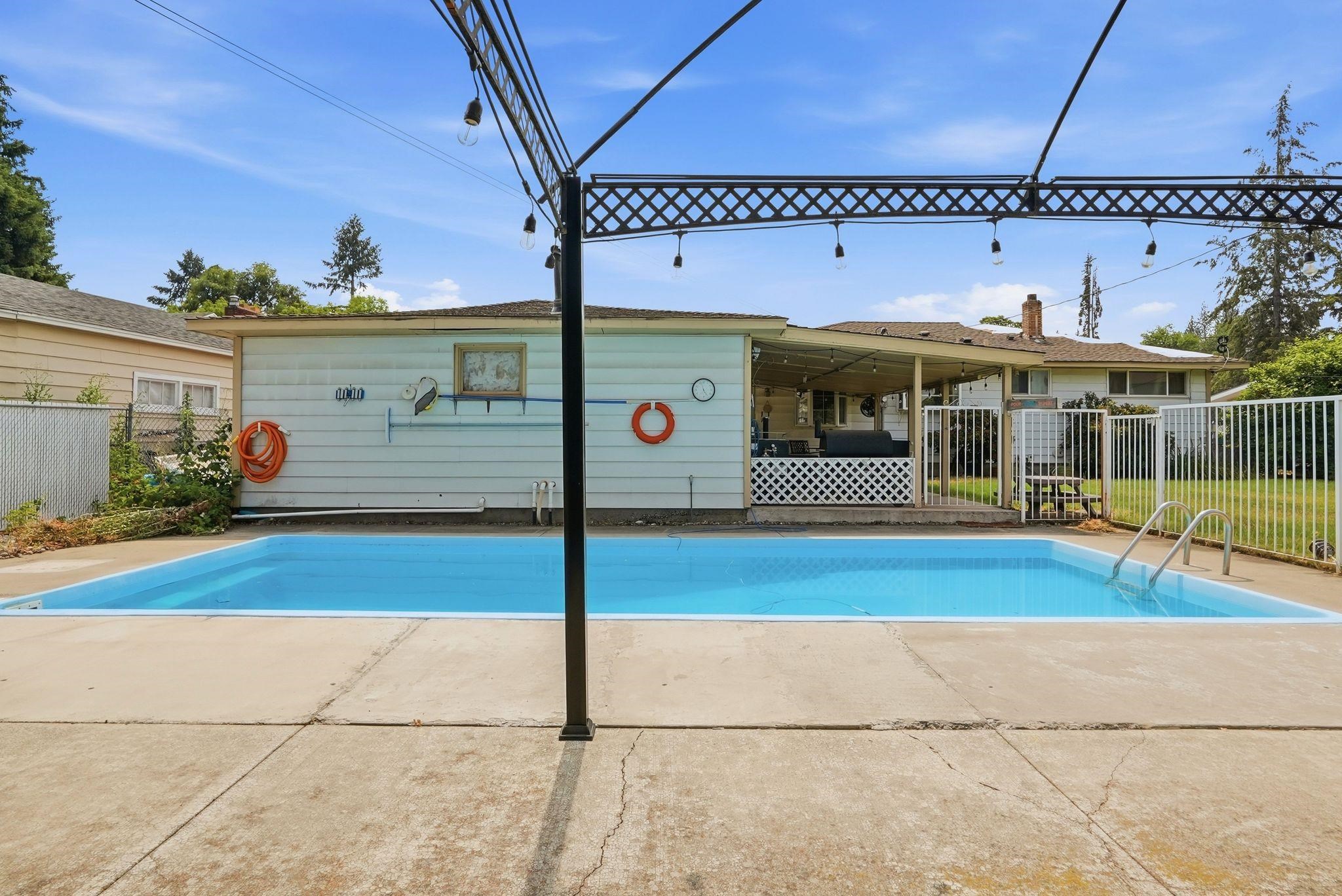 10723 E 7th Ave - Photo 36