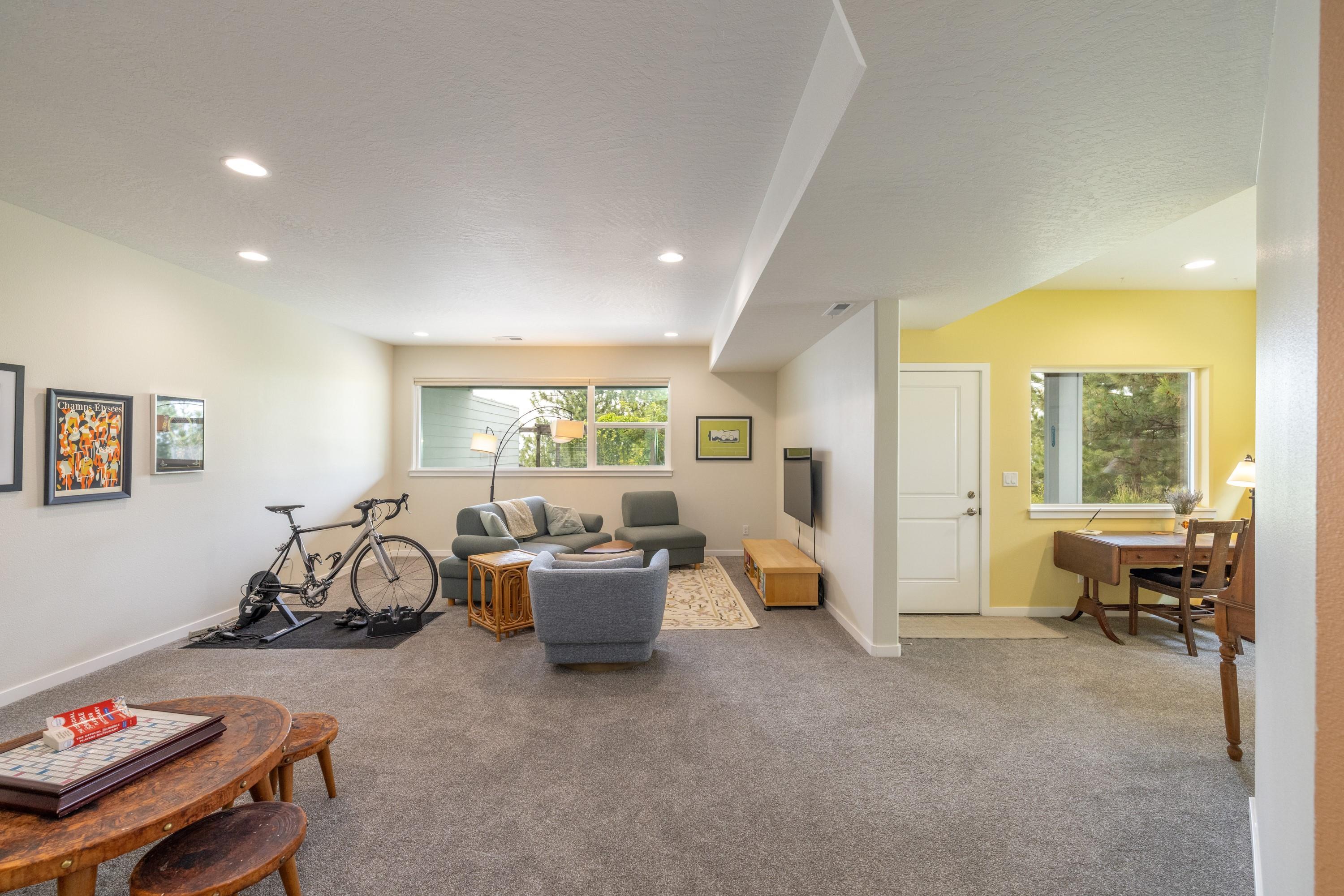 9407 N Linden Ln - Photo 32