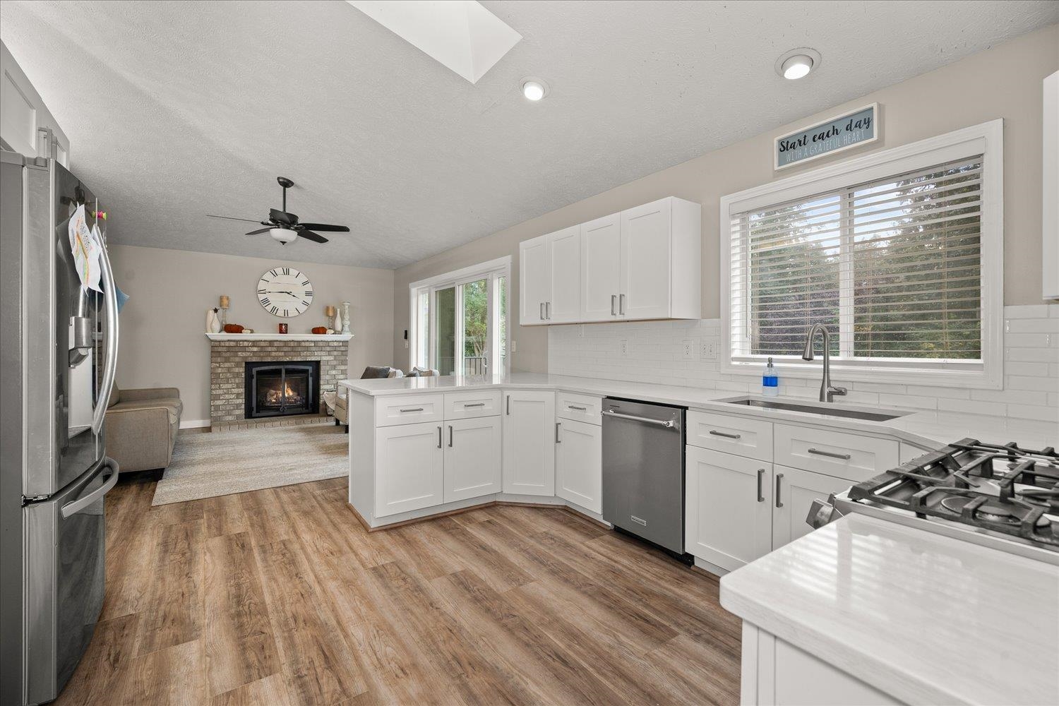 5014 E Nancy Ct - Photo 8