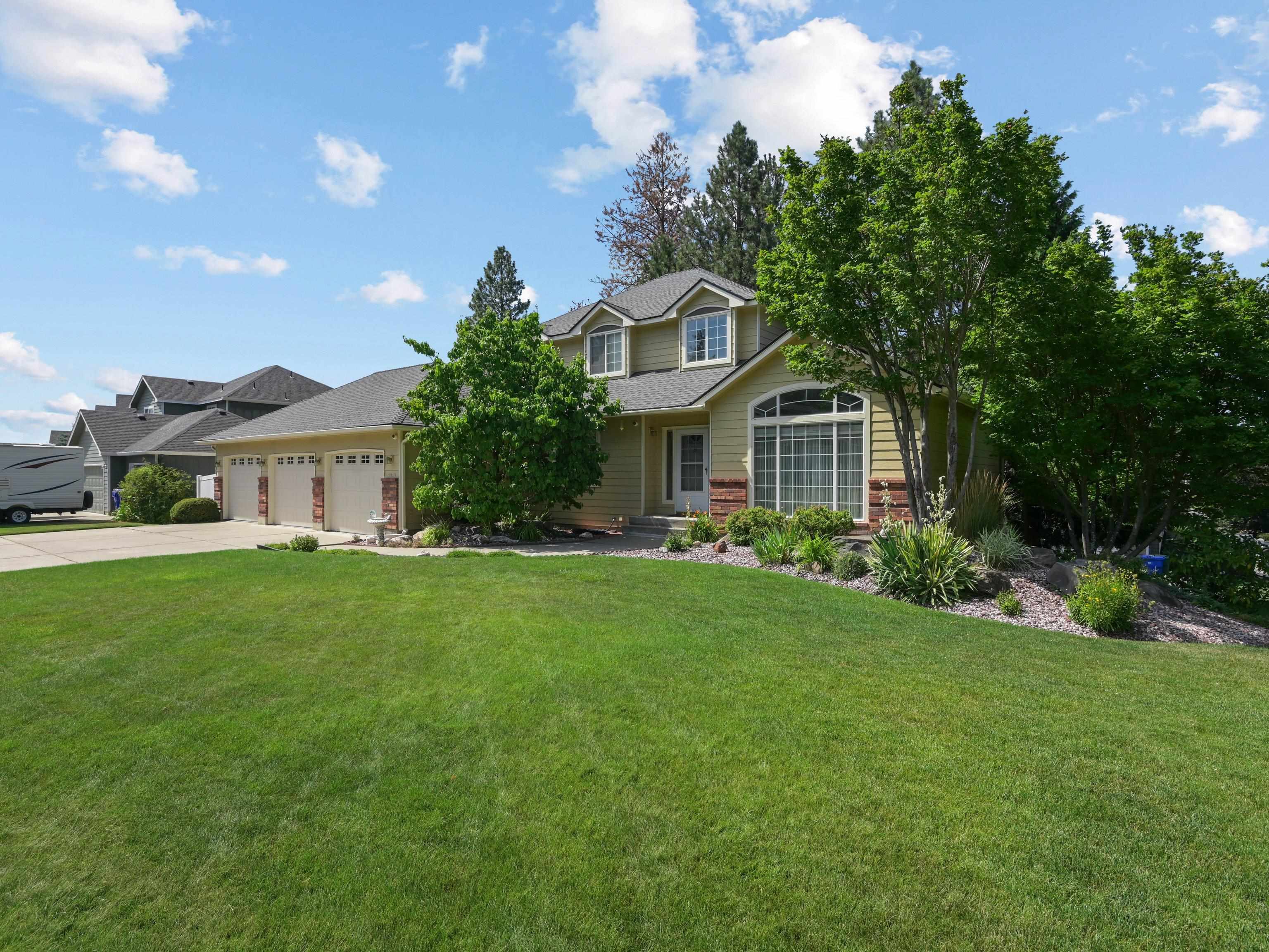 1013 E Harding Dr - Photo 3