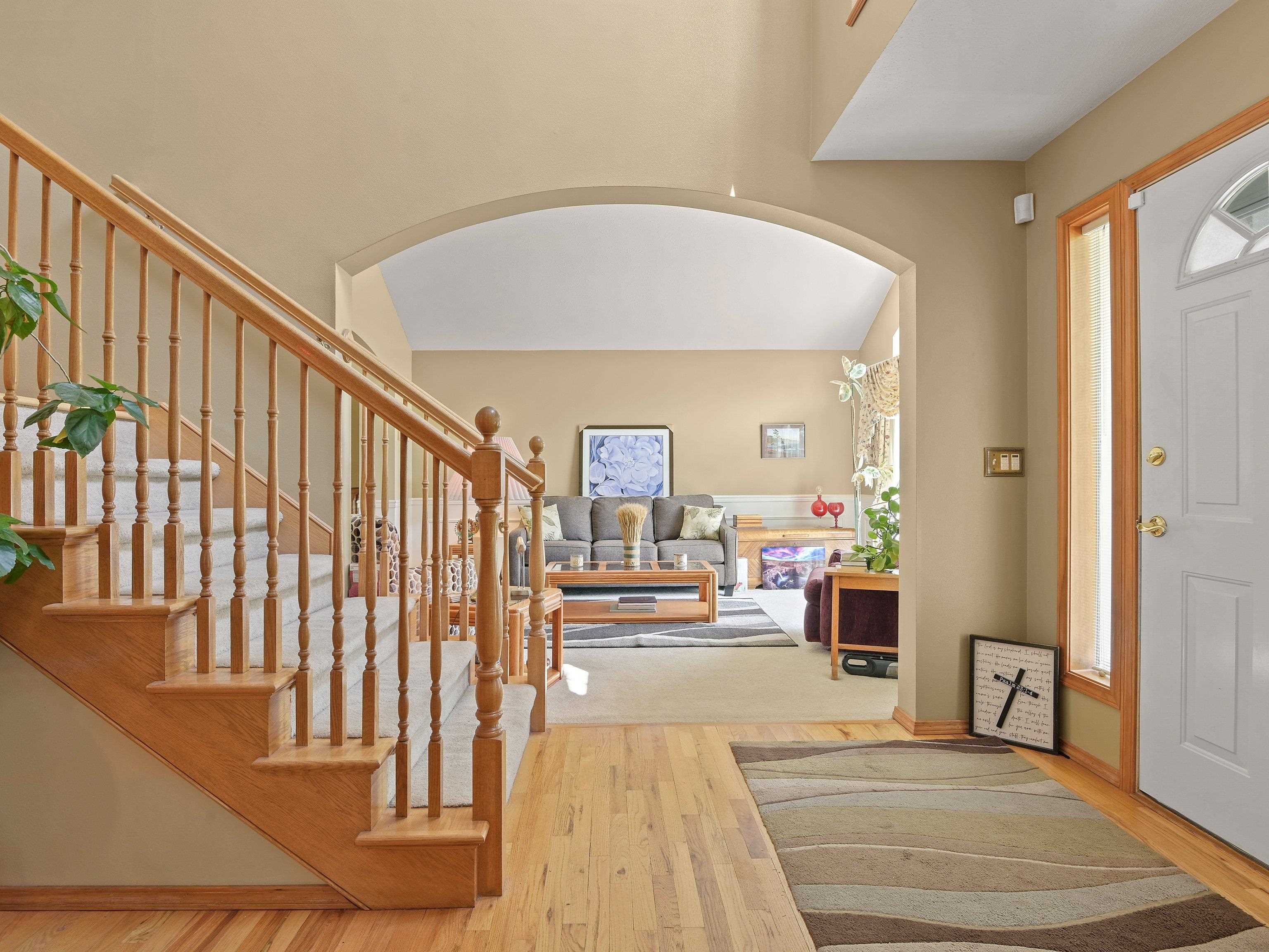 1013 E Harding Dr - Photo 4