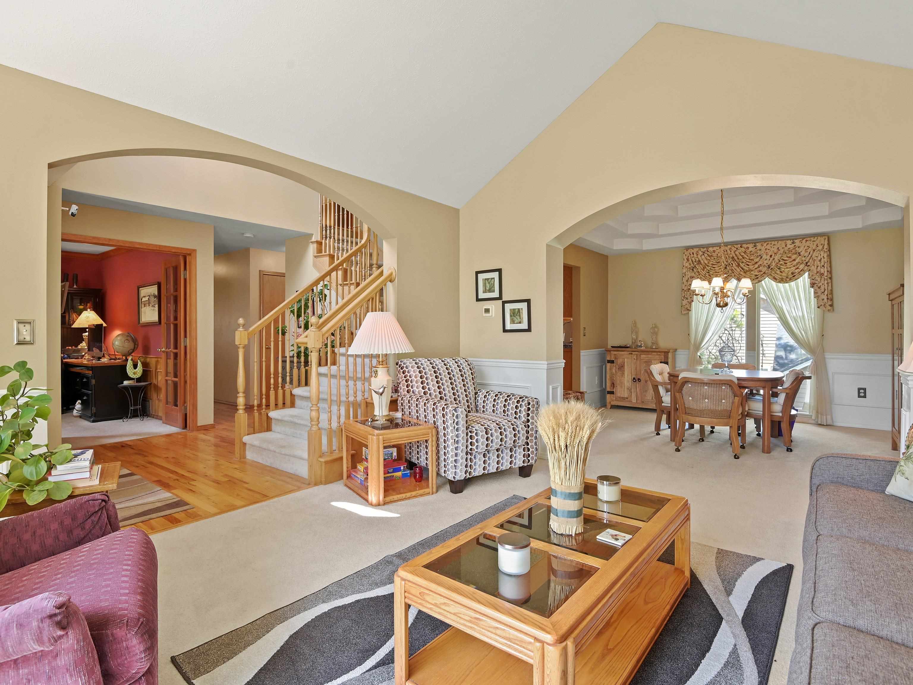 1013 E Harding Dr - Photo 5