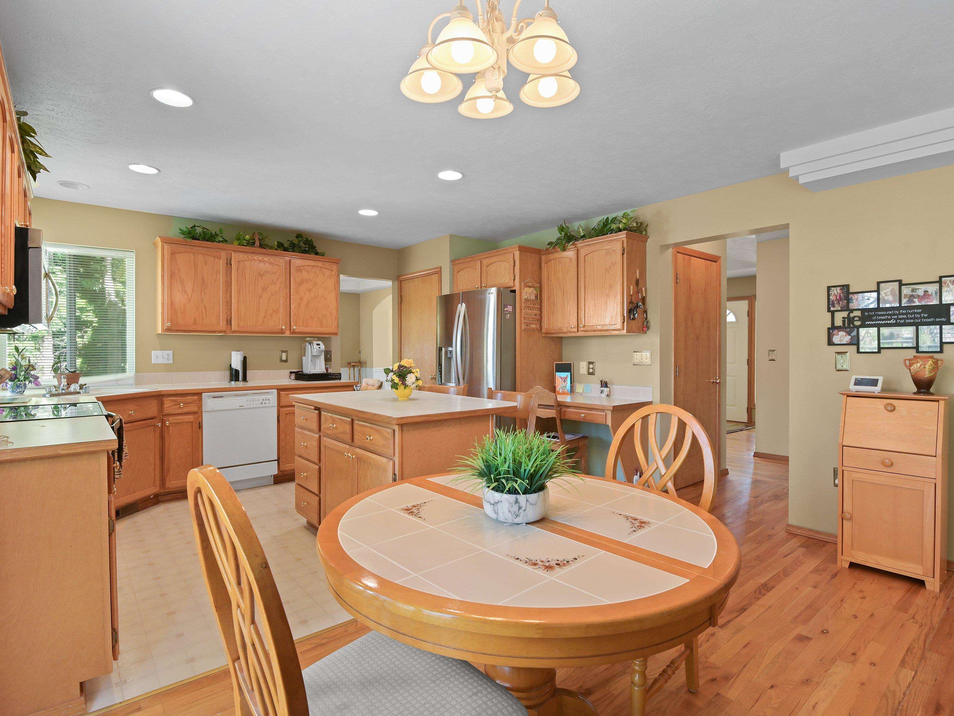 1013 E Harding Dr - Photo 15