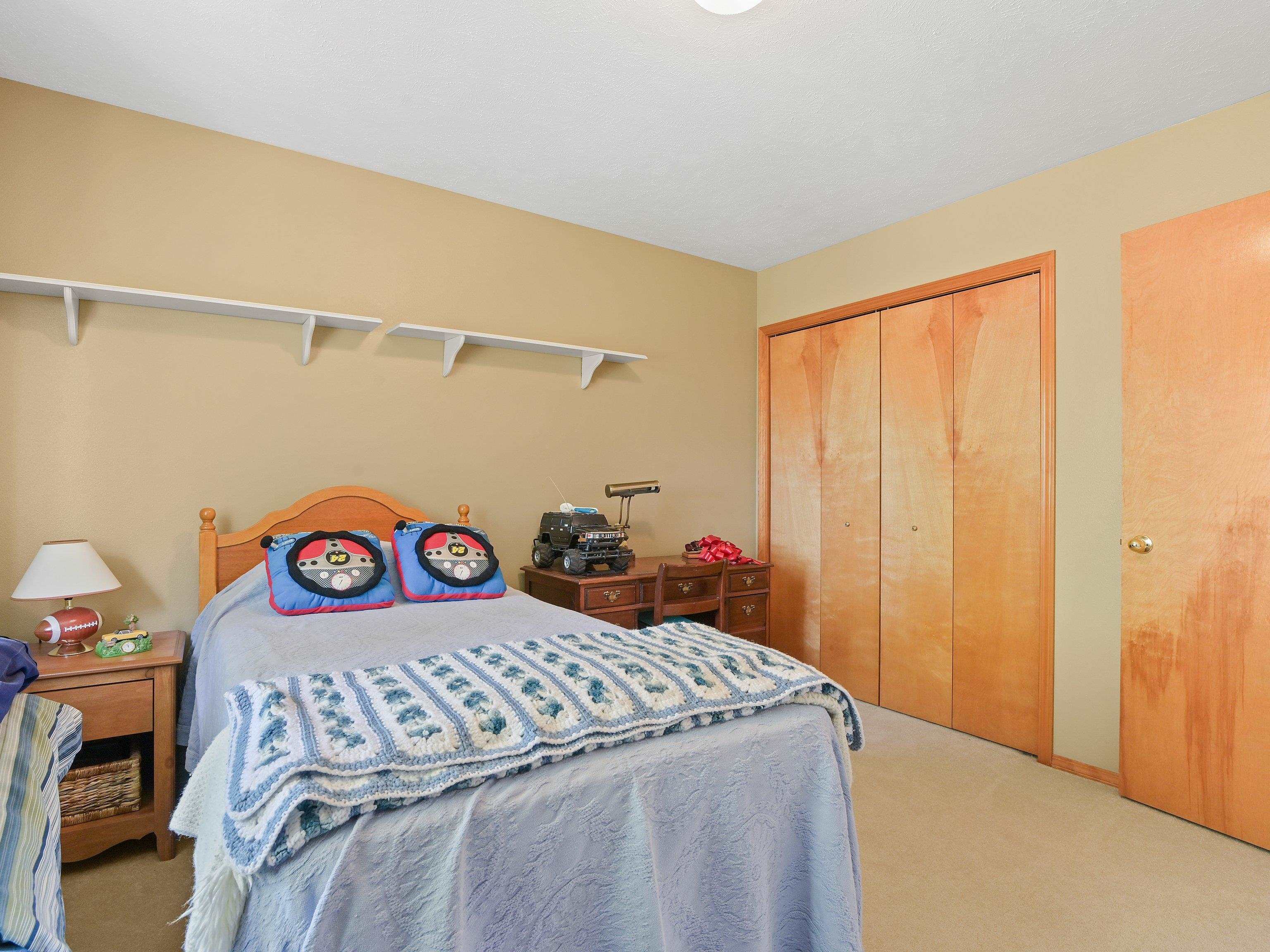 1013 E Harding Dr - Photo 30