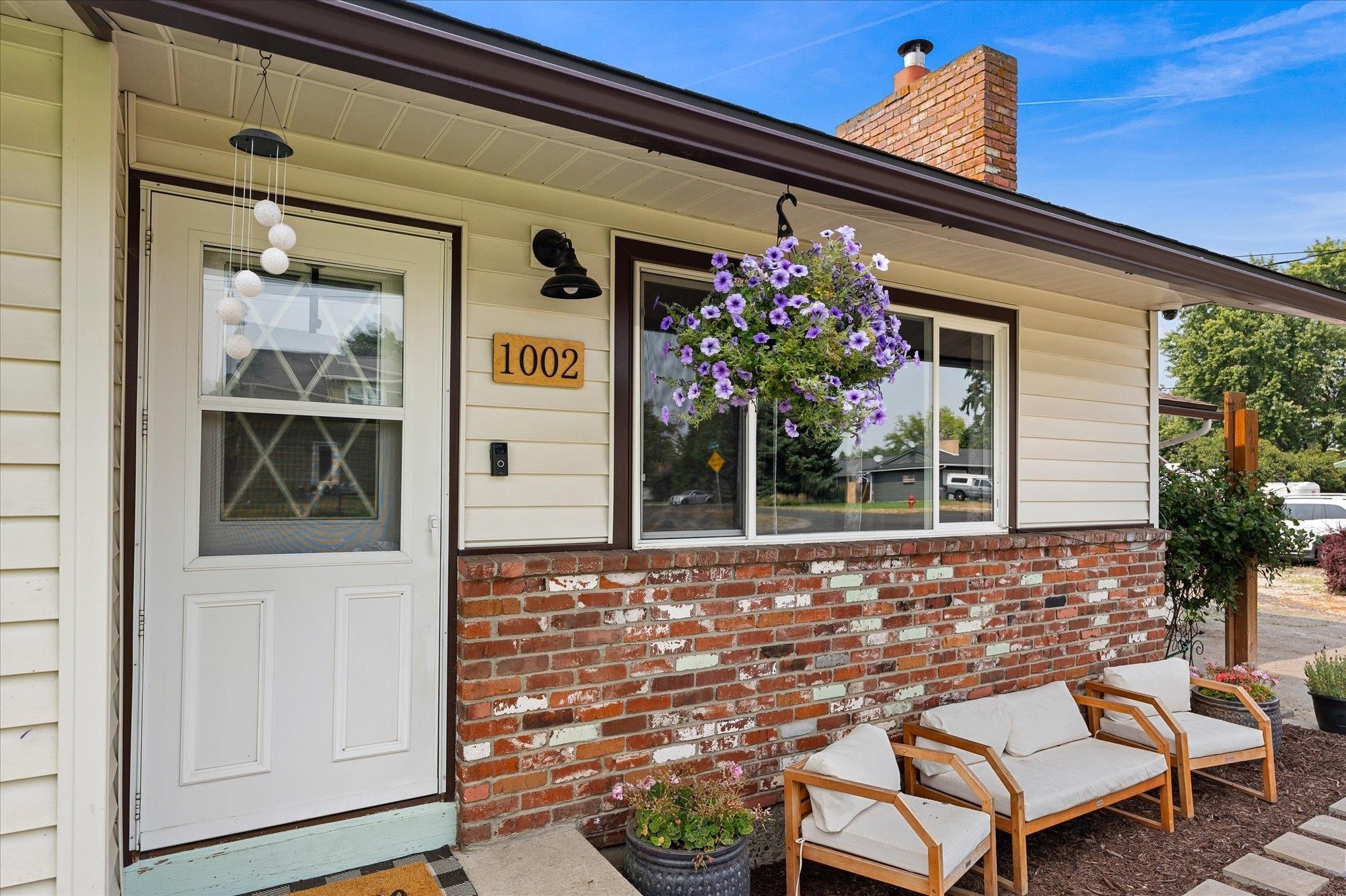 1002 E Percival St - Photo 2