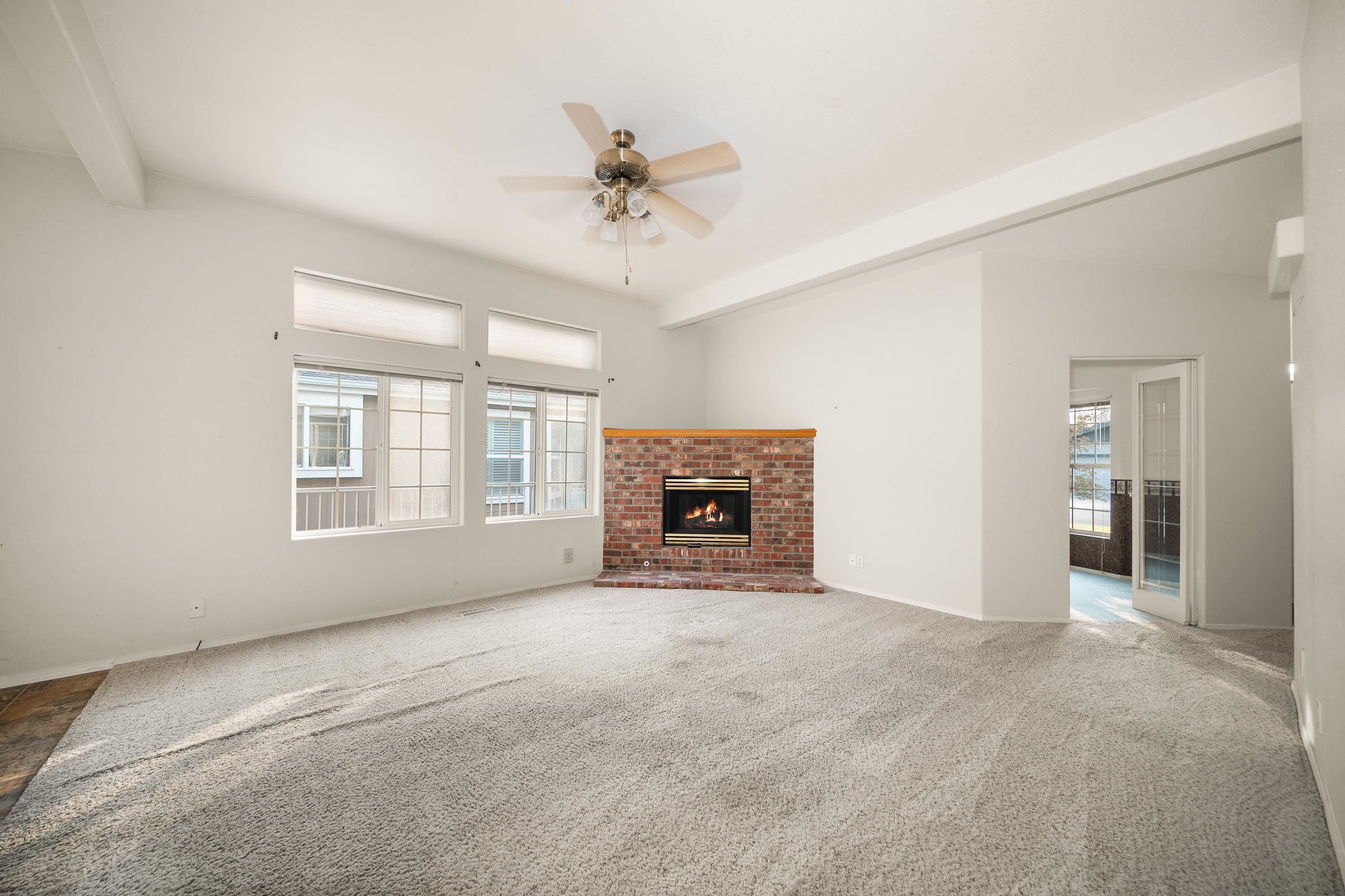 1037 W Sunny Creek Cir - Photo 3