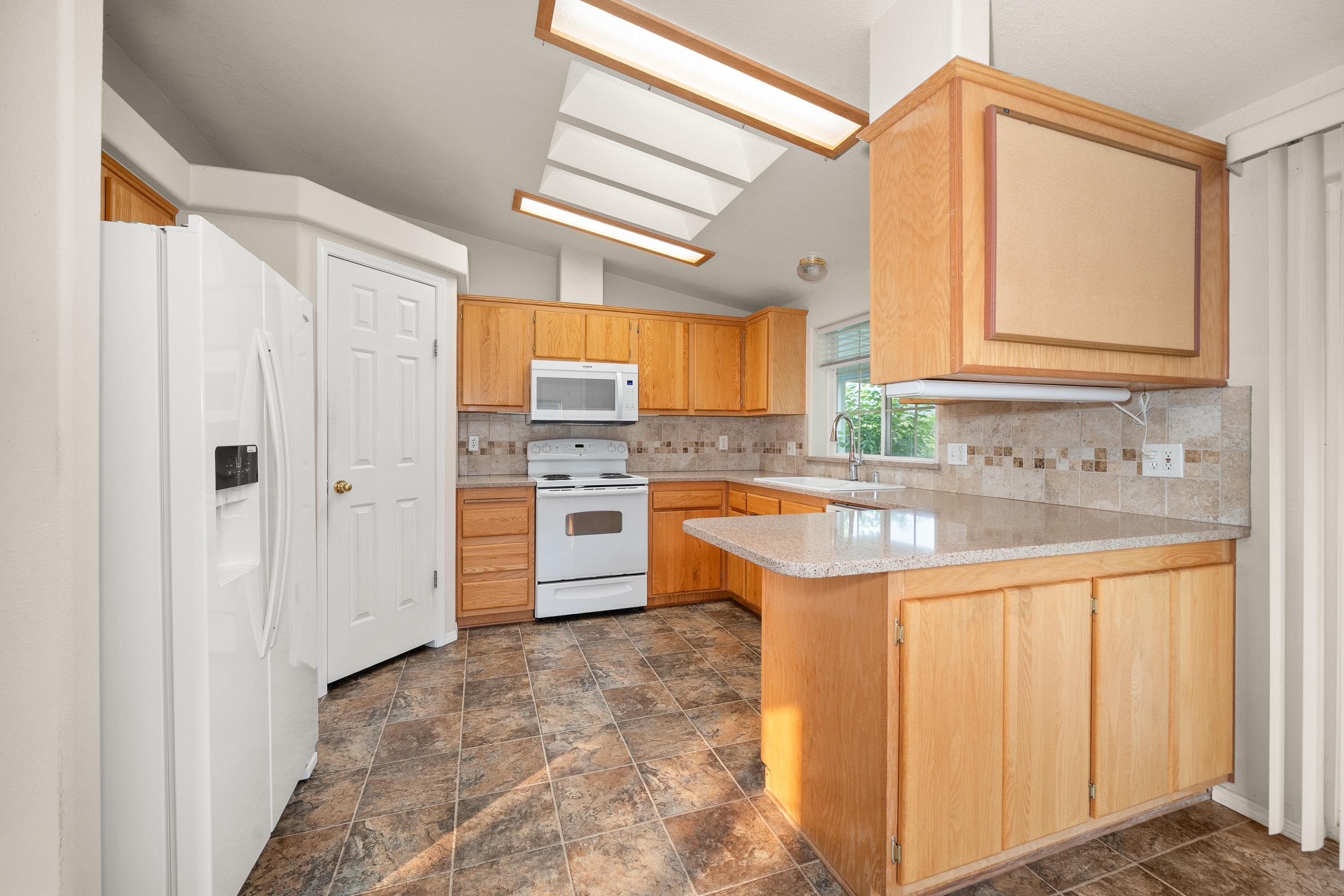 1037 W Sunny Creek Cir - Photo 9