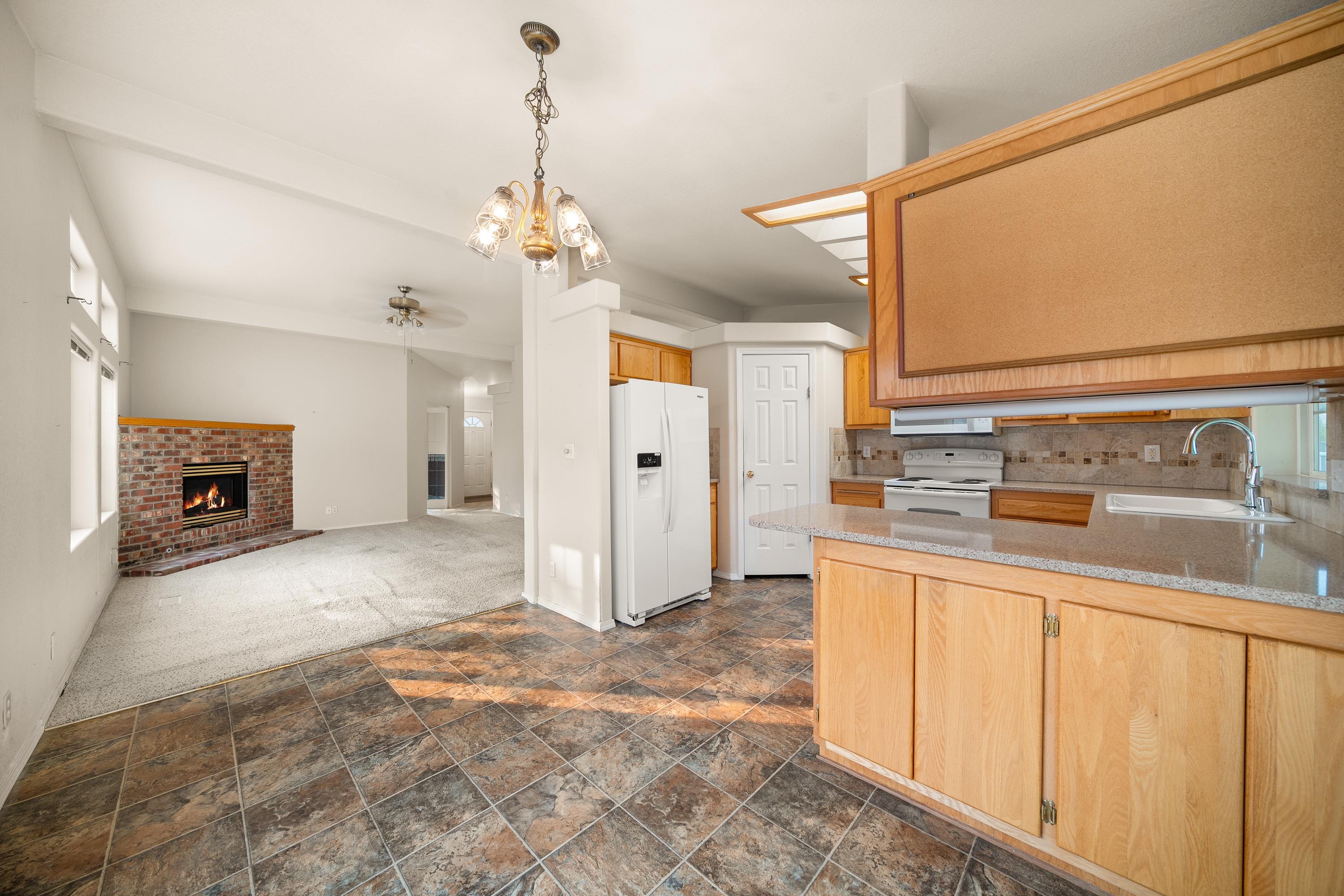 1037 W Sunny Creek Cir - Photo 12