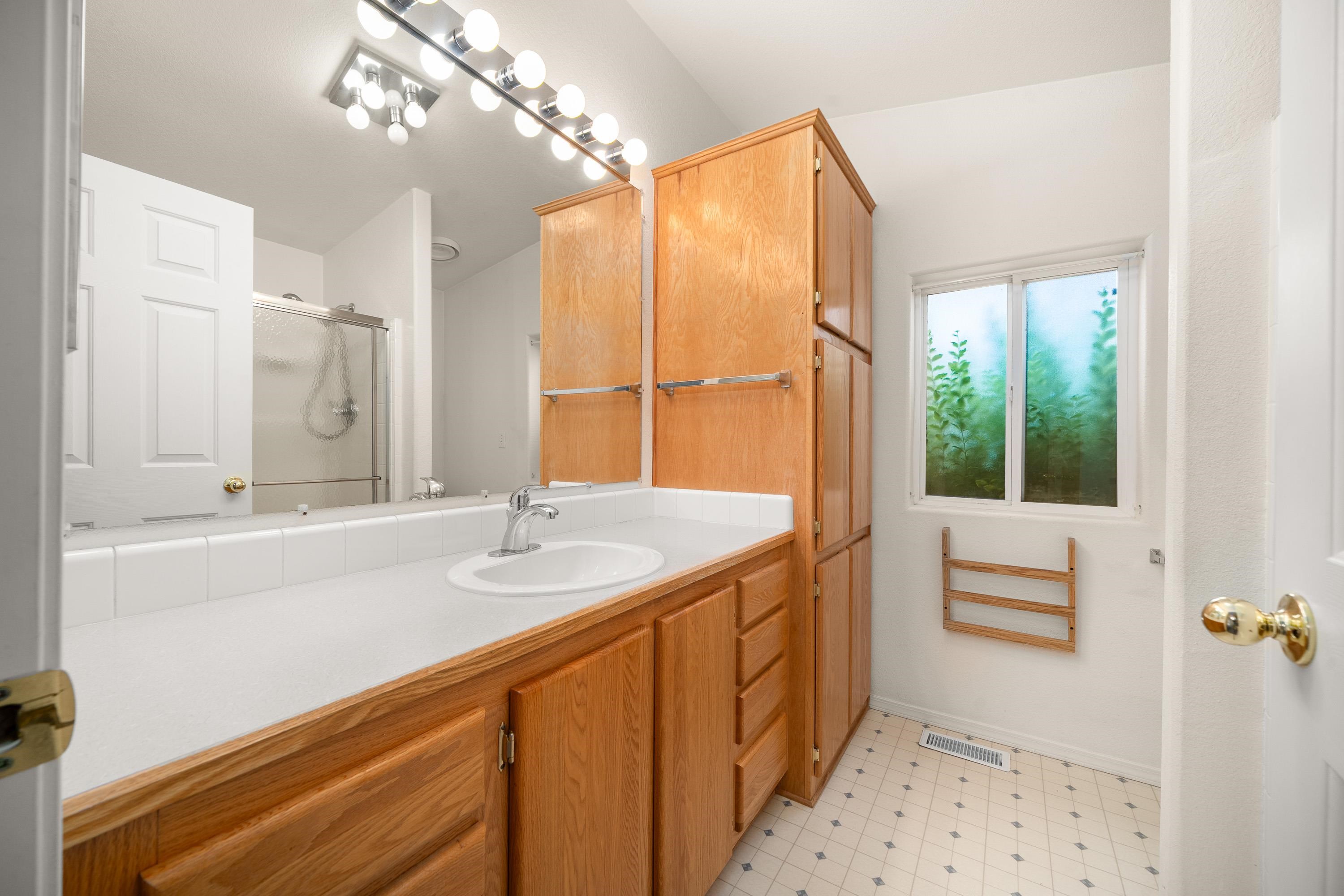 1037 W Sunny Creek Cir - Photo 16
