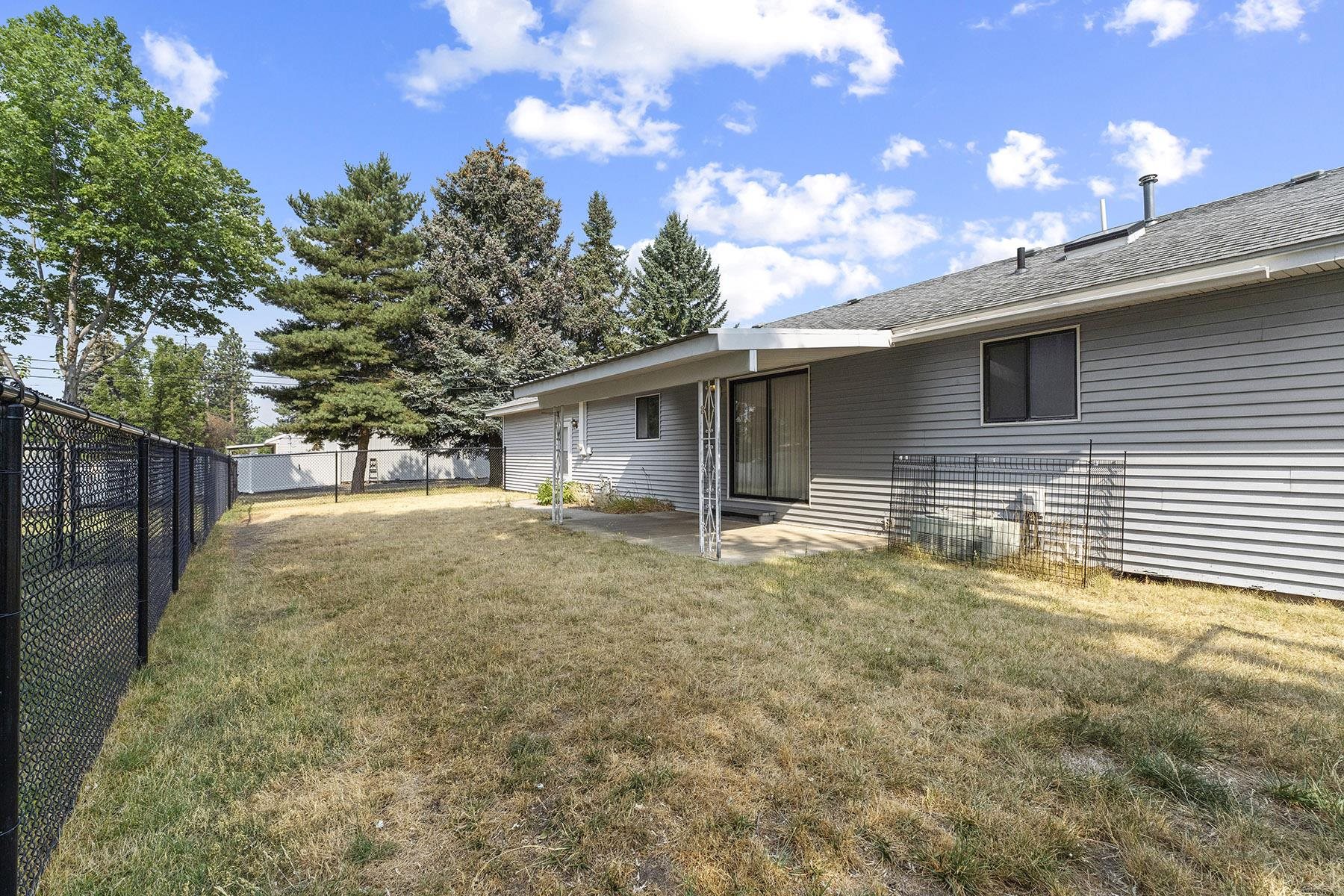 1026 E Barker St - Photo 15
