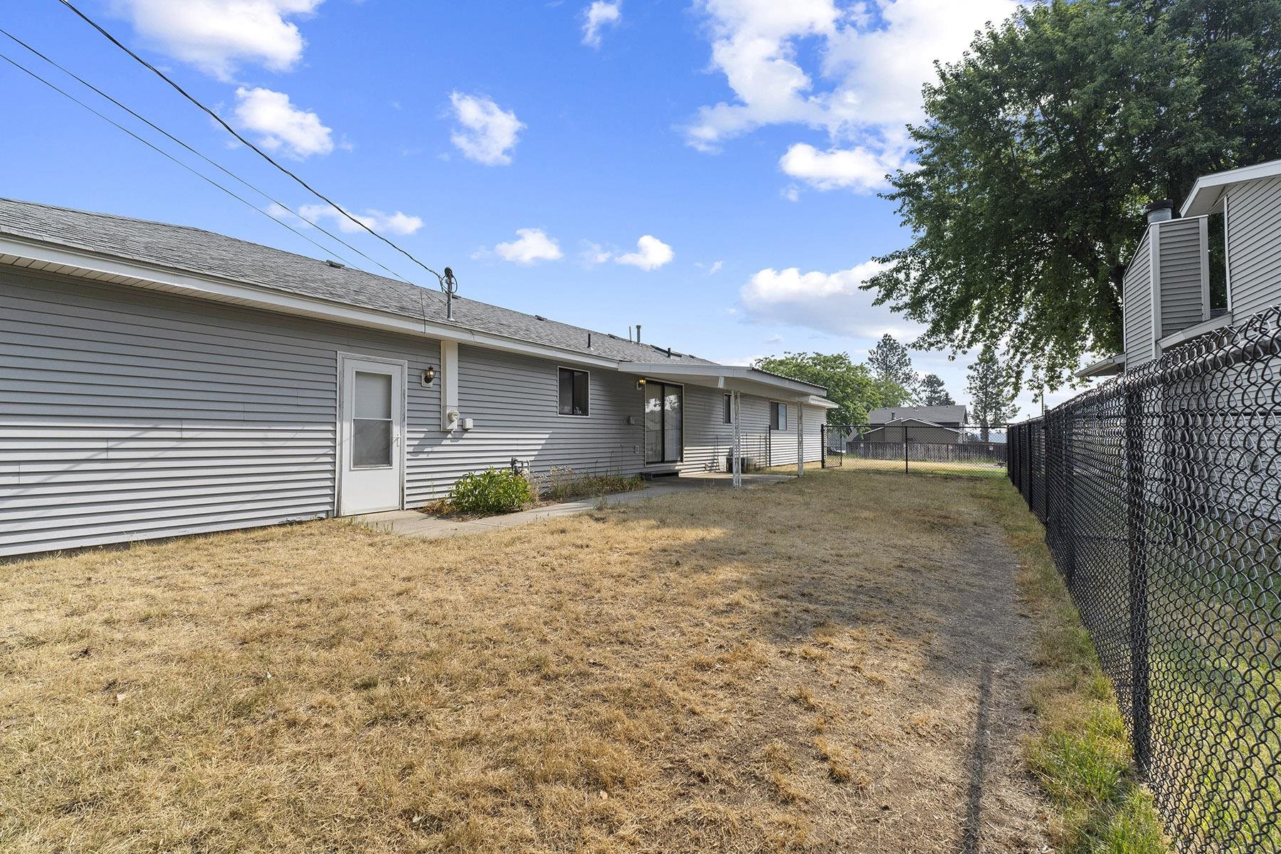 1026 E Barker St - Photo 45