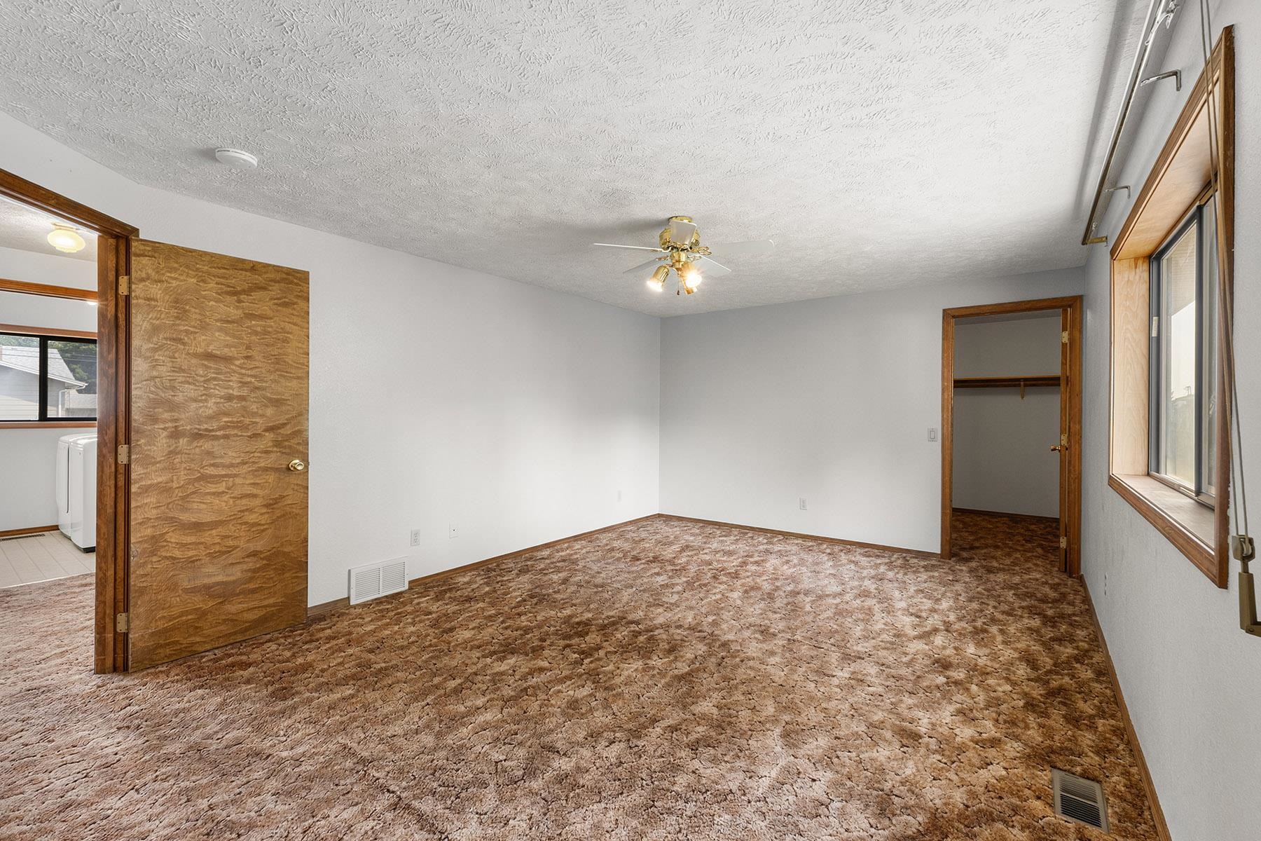 1026 E Barker St - Photo 19