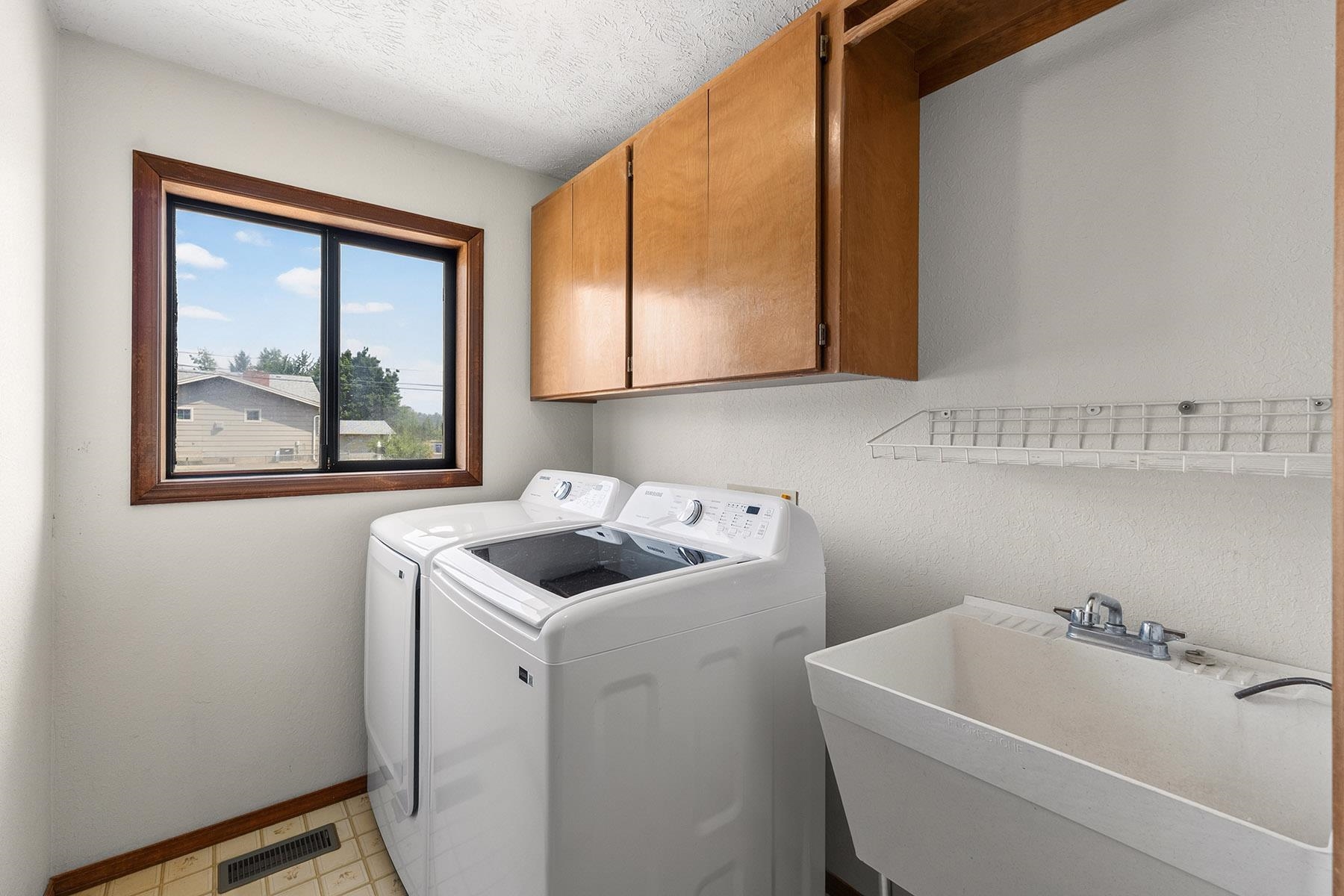 1026 E Barker St - Photo 25