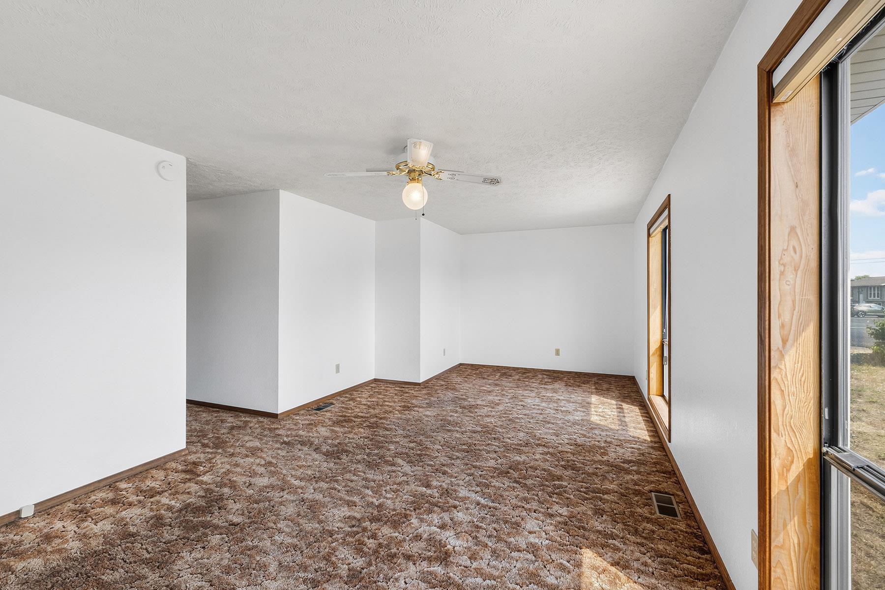 1026 E Barker St - Photo 34