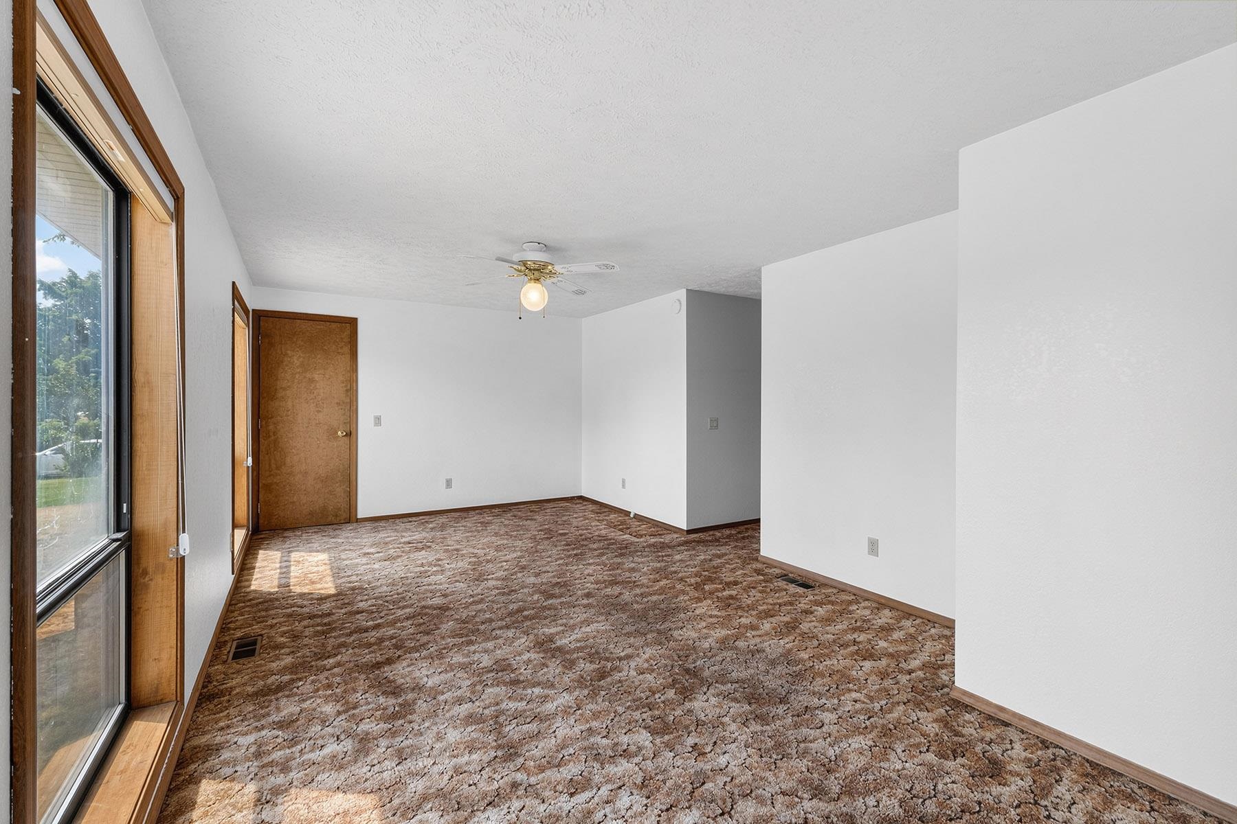 1026 E Barker St - Photo 35