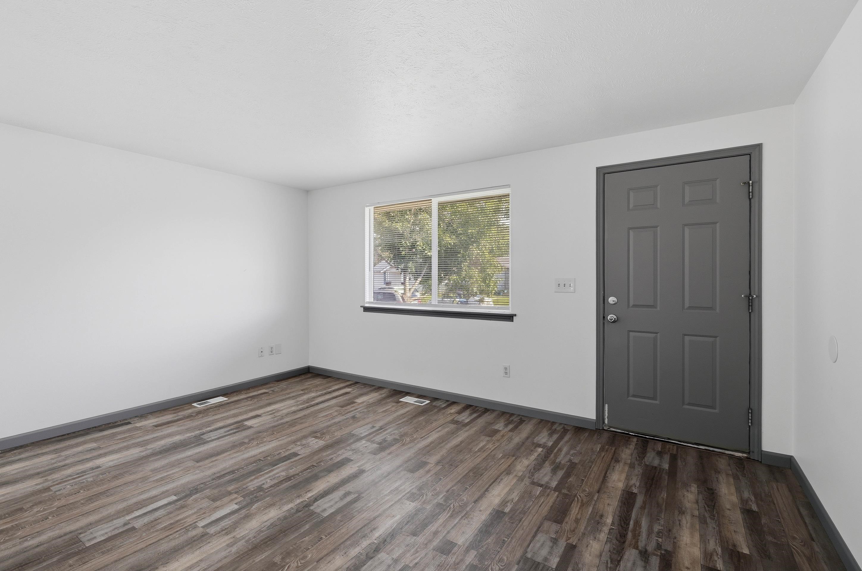 2407 E Columbia Ave - Photo 7