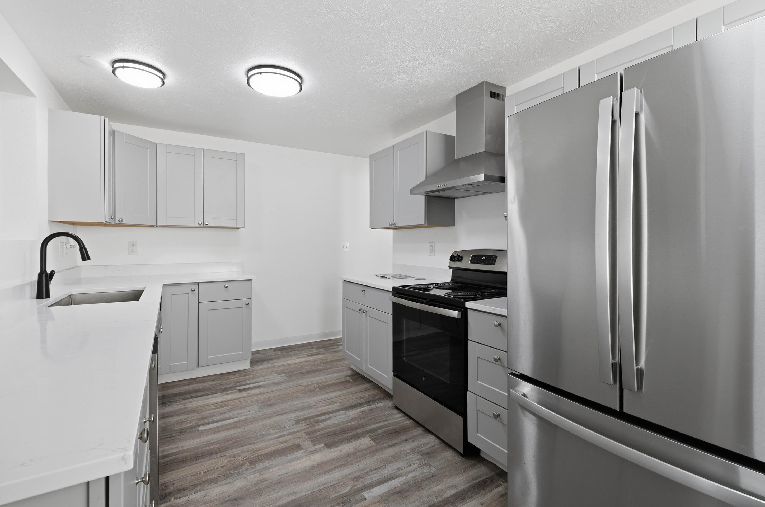 2407 E Columbia Ave - Photo 3