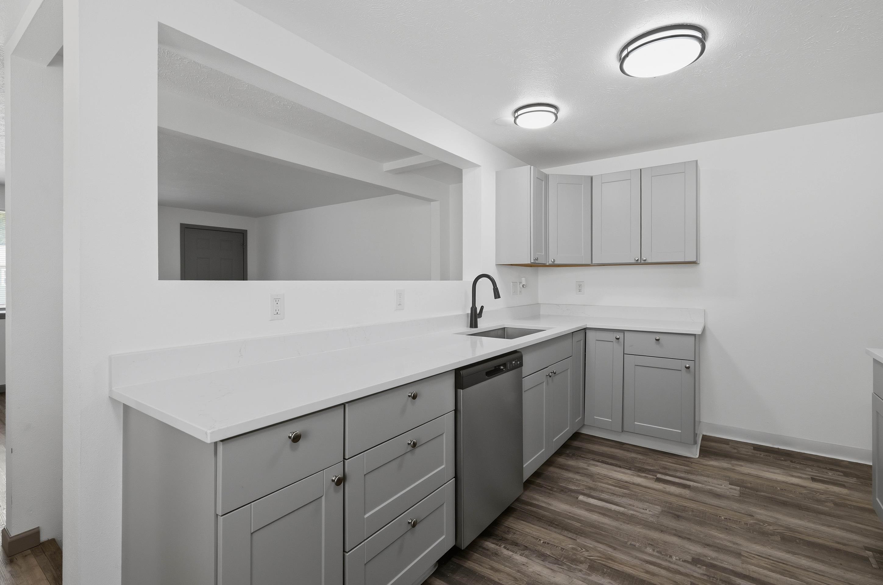 2407 E Columbia Ave - Photo 5