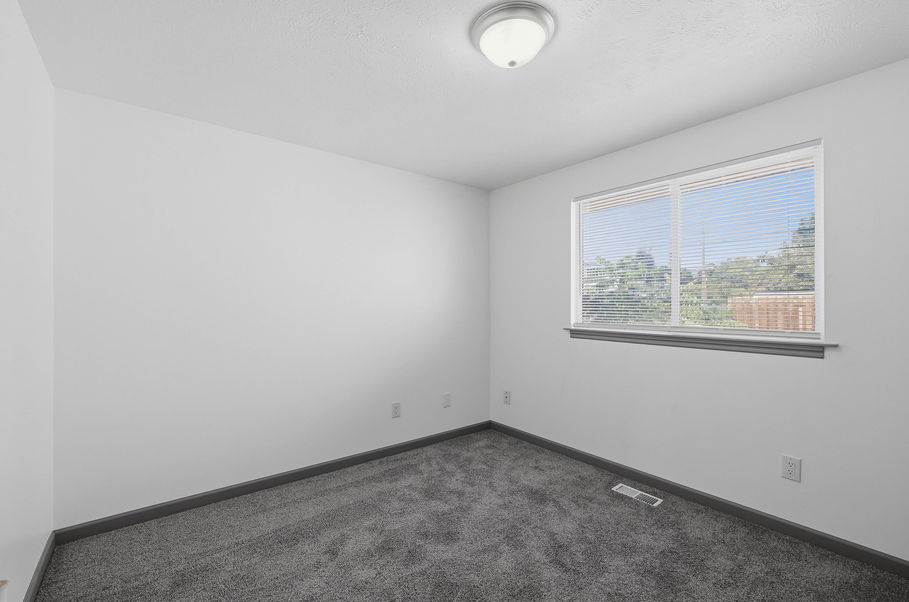 2407 E Columbia Ave - Photo 35