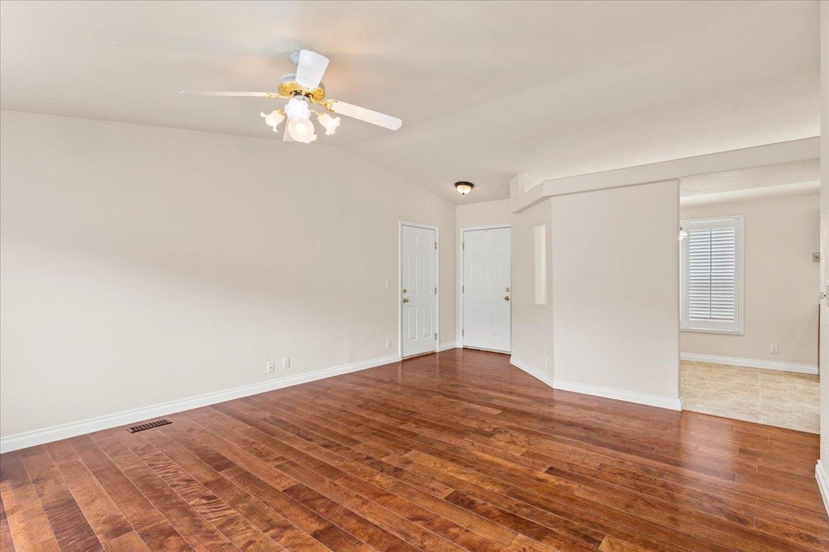 1041 W Sunny Creek Cir - Photo 11