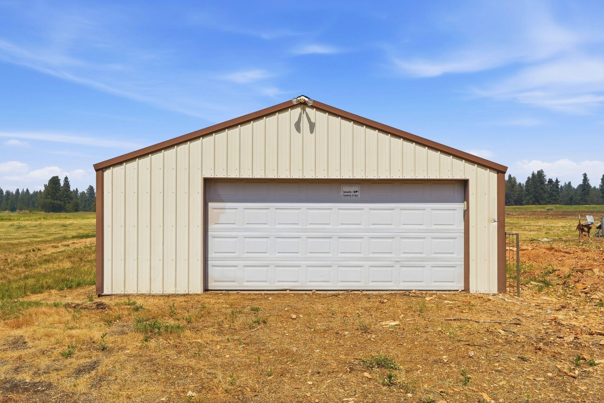 1410 W Paradise Rd - Photo 3