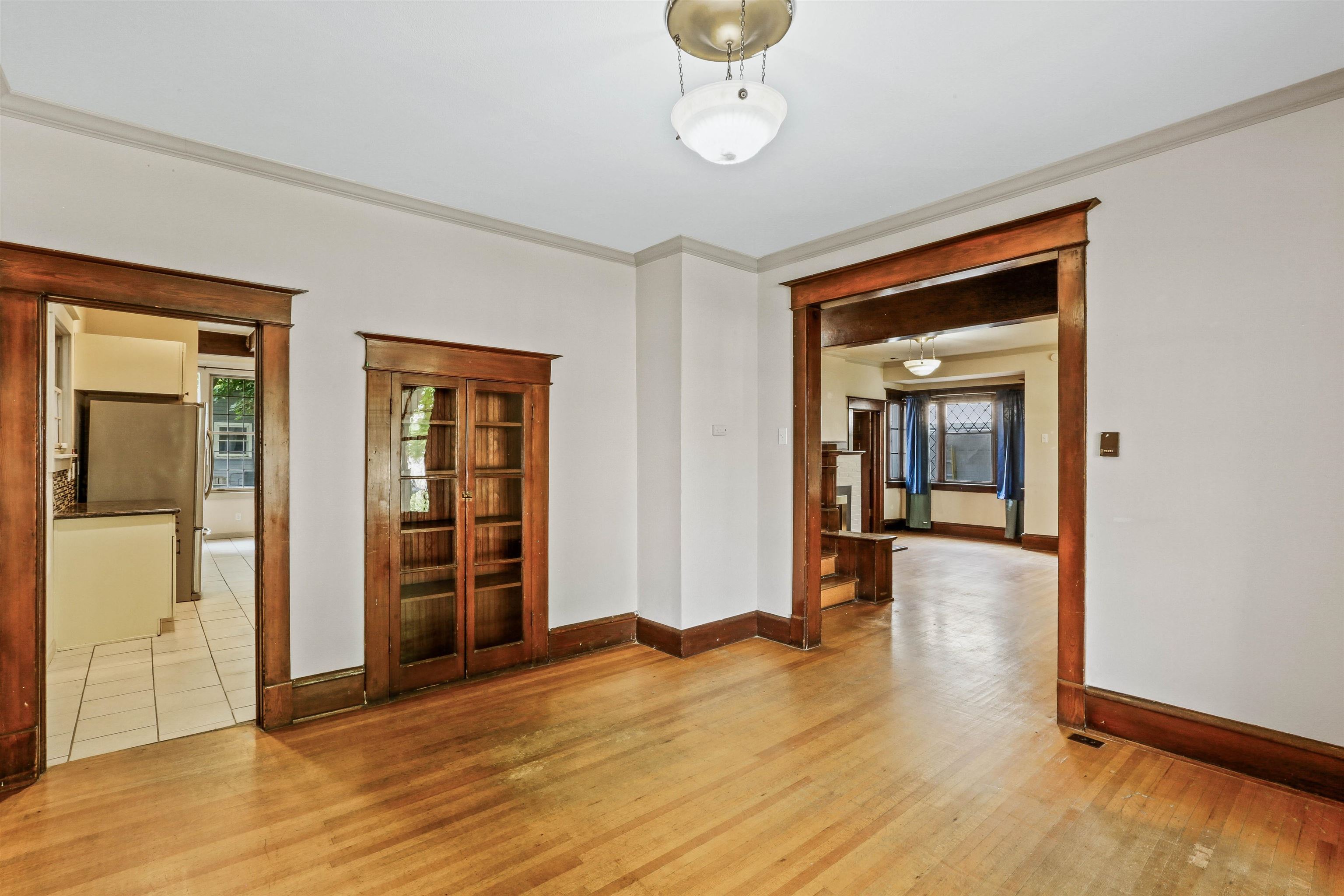1035 W 10th Ave - Photo 6
