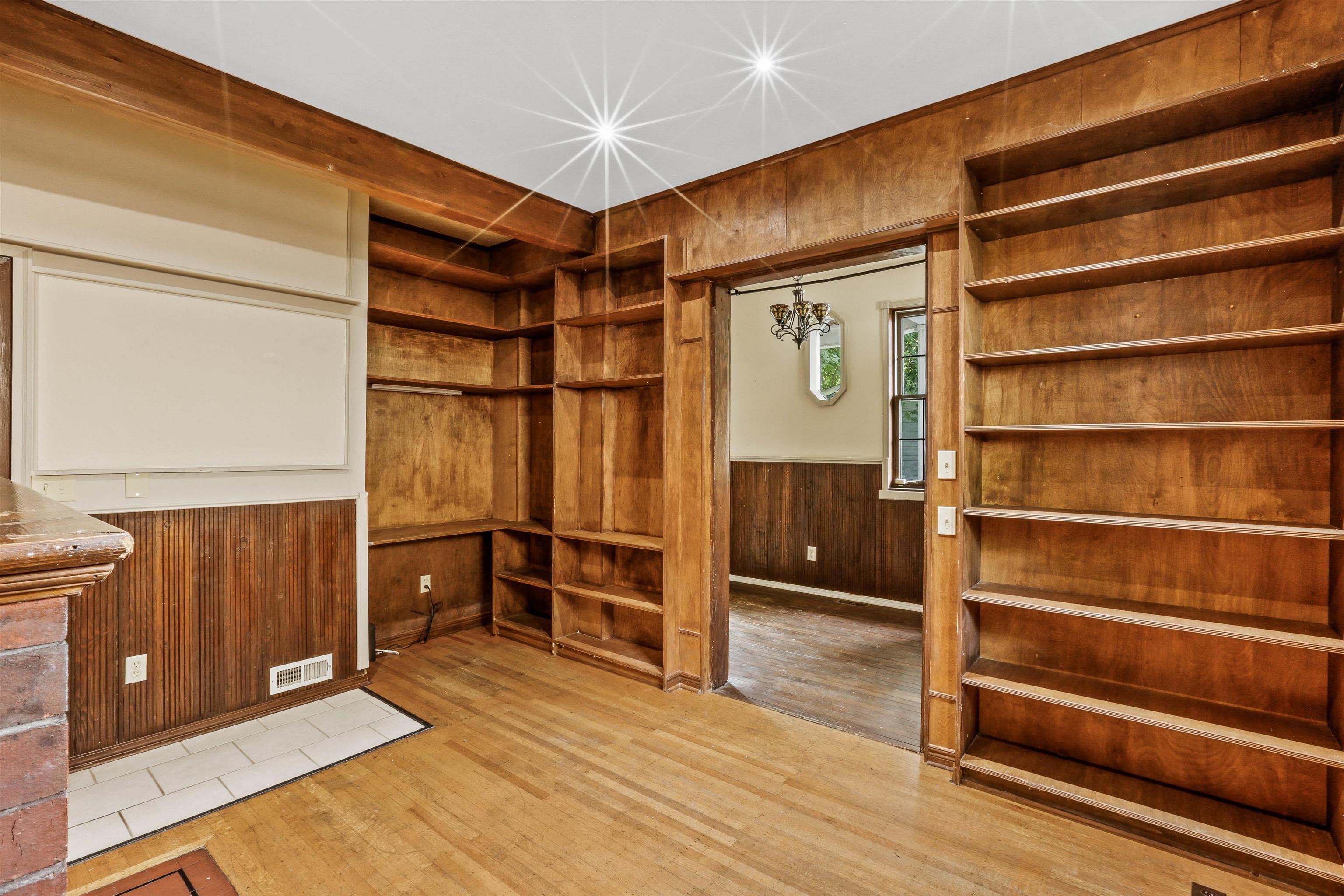 1035 W 10th Ave - Photo 12