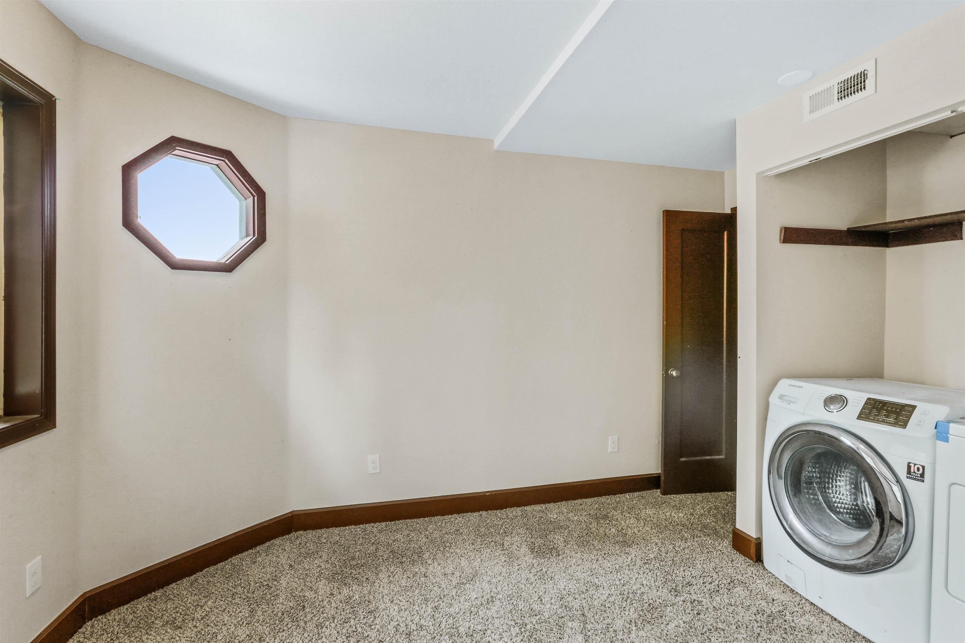 1035 W 10th Ave - Photo 16