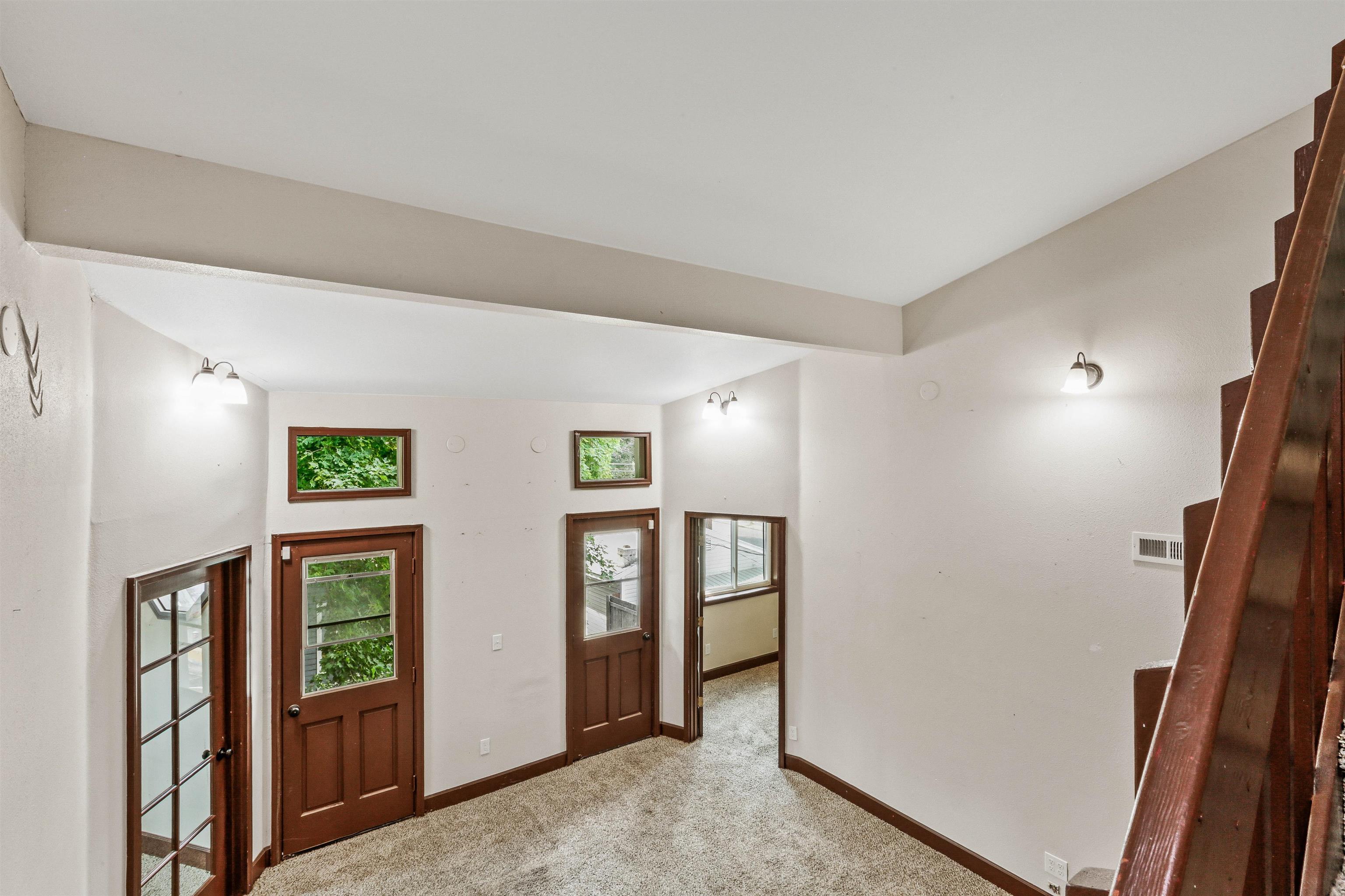 1035 W 10th Ave - Photo 21