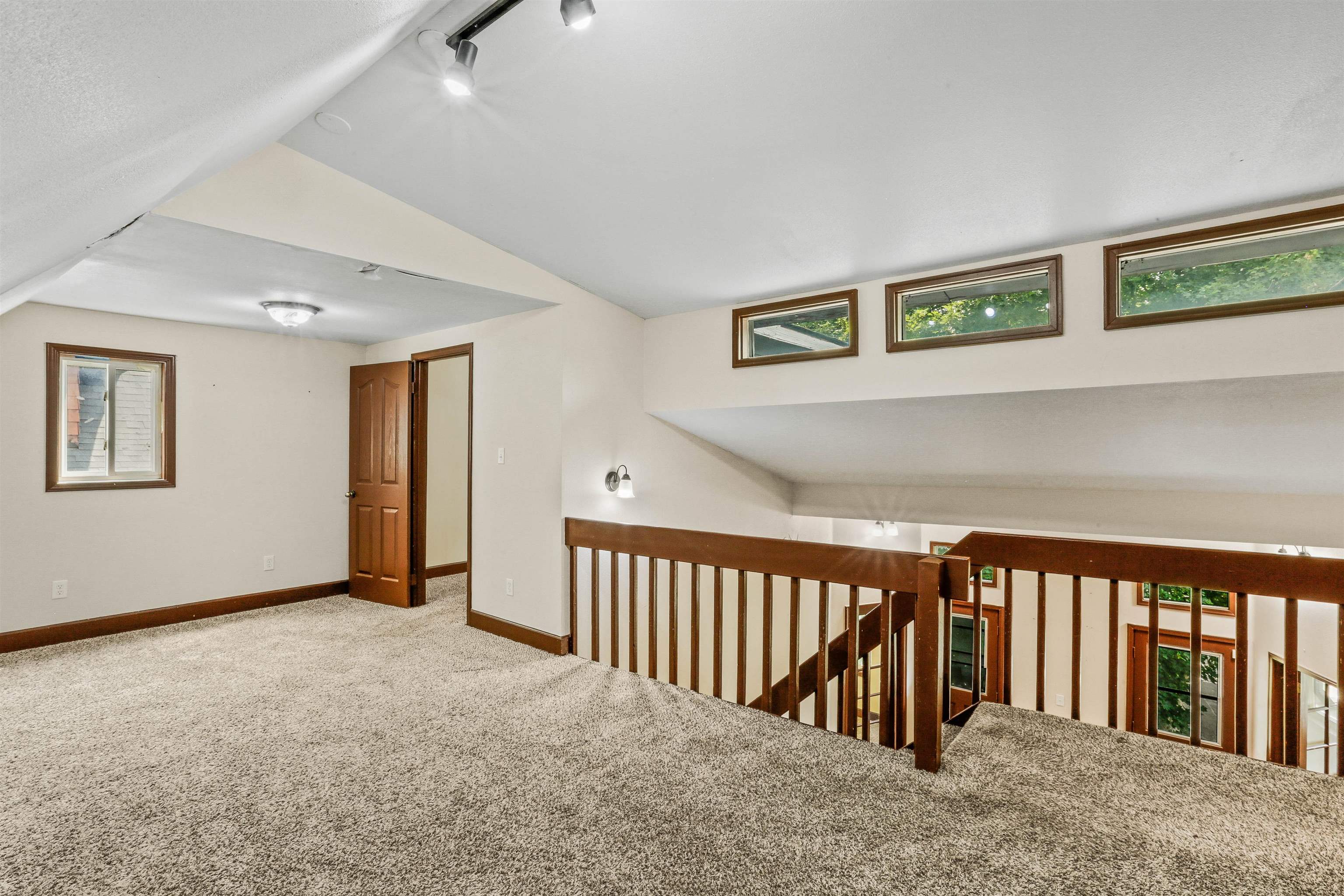 1035 W 10th Ave - Photo 23