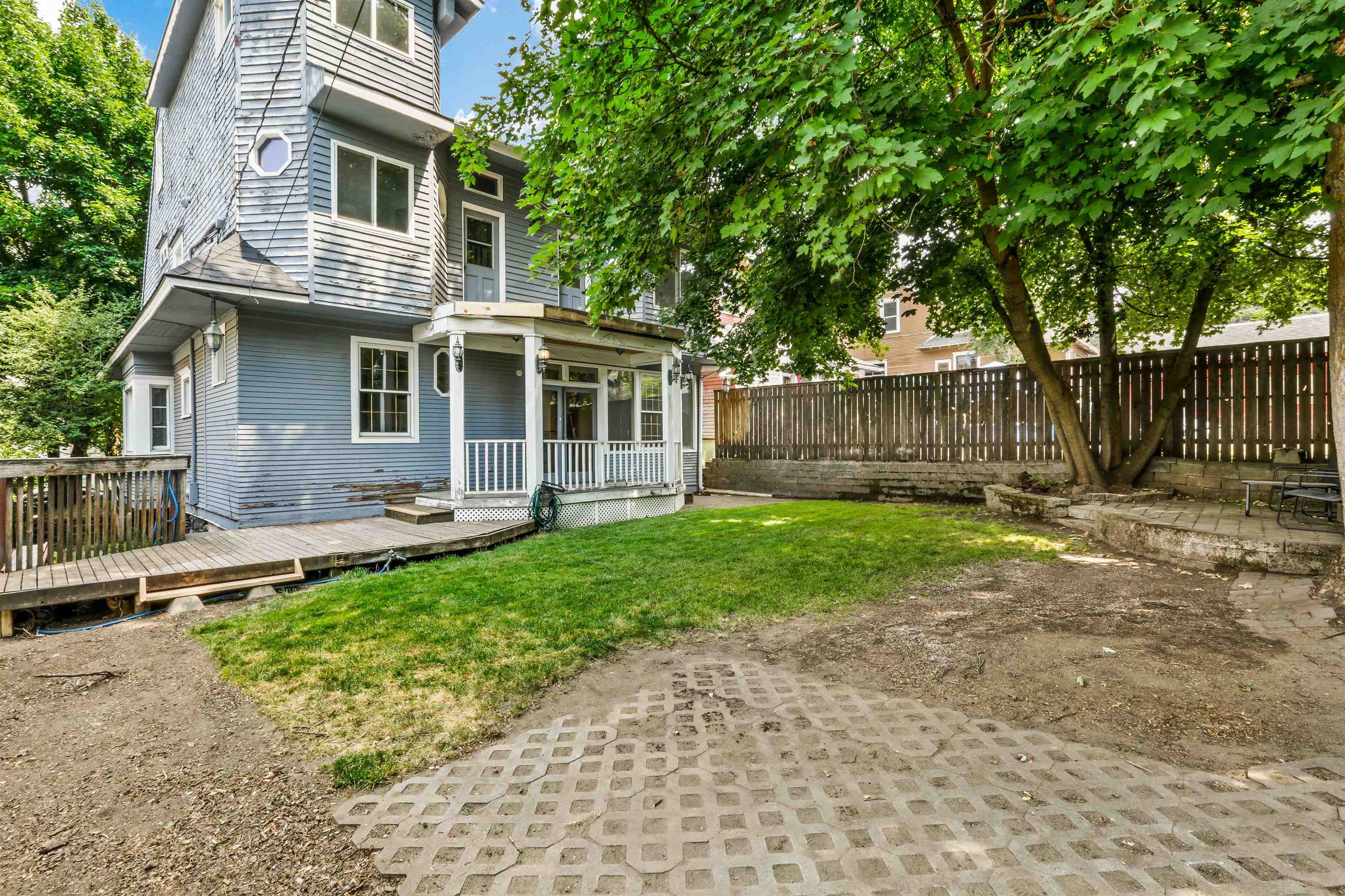 1035 W 10th Ave - Photo 25