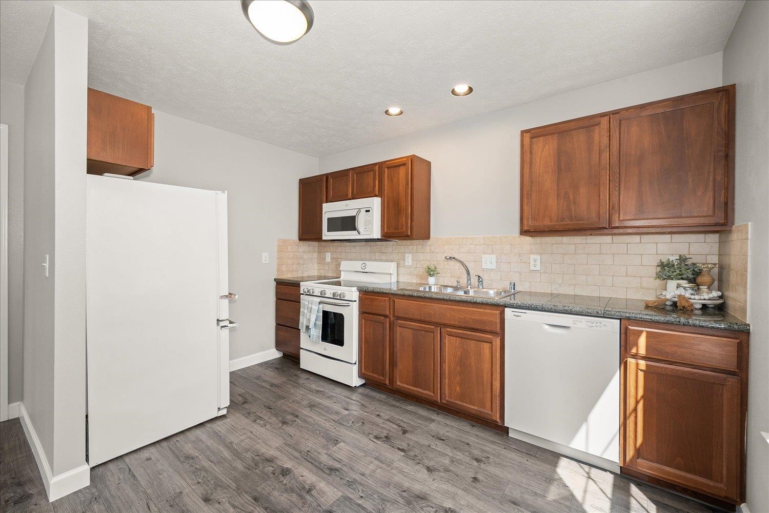 1126 S Coeur d'Alene St - Photo 12