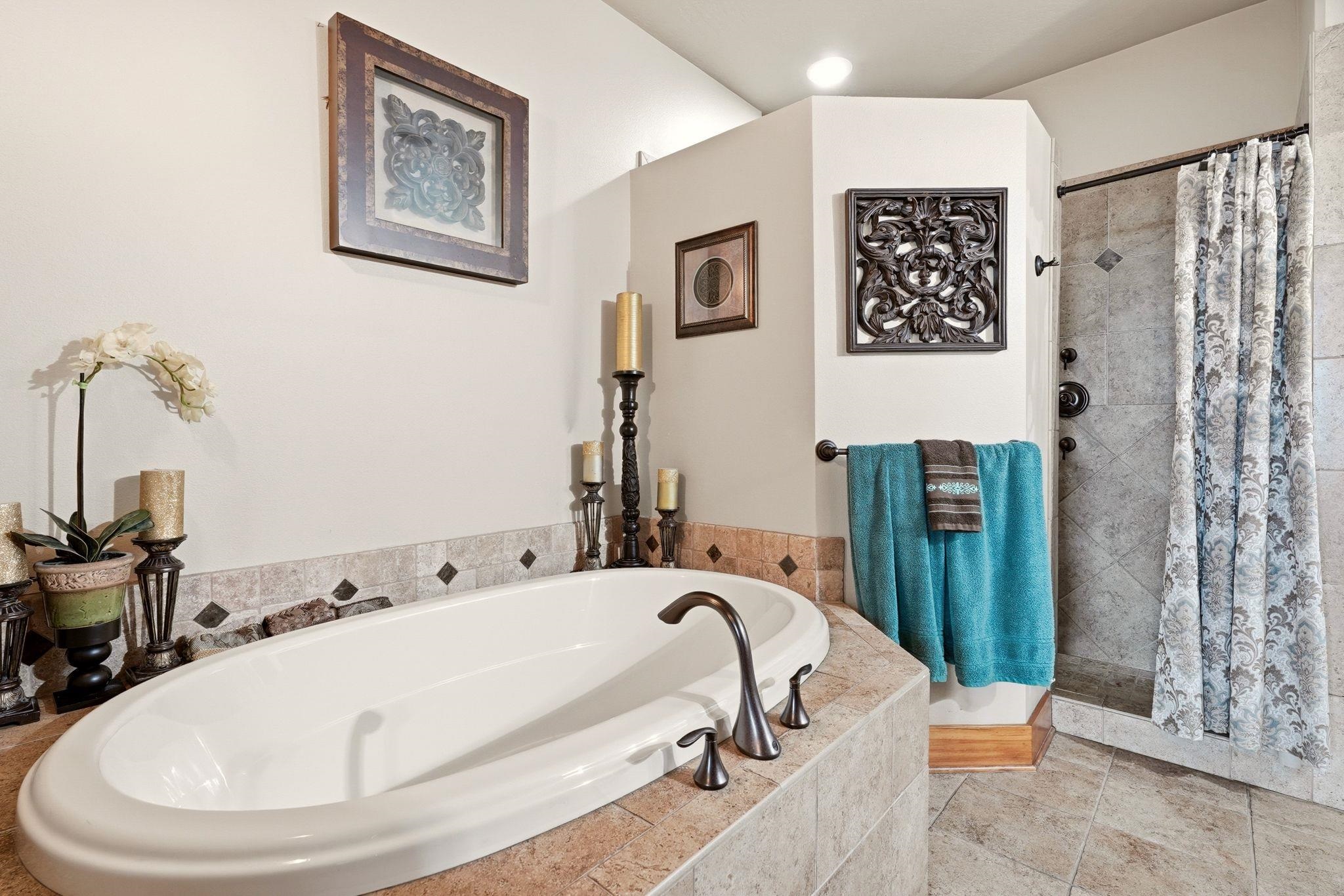 8924 E Courtview Ln - Photo 23
