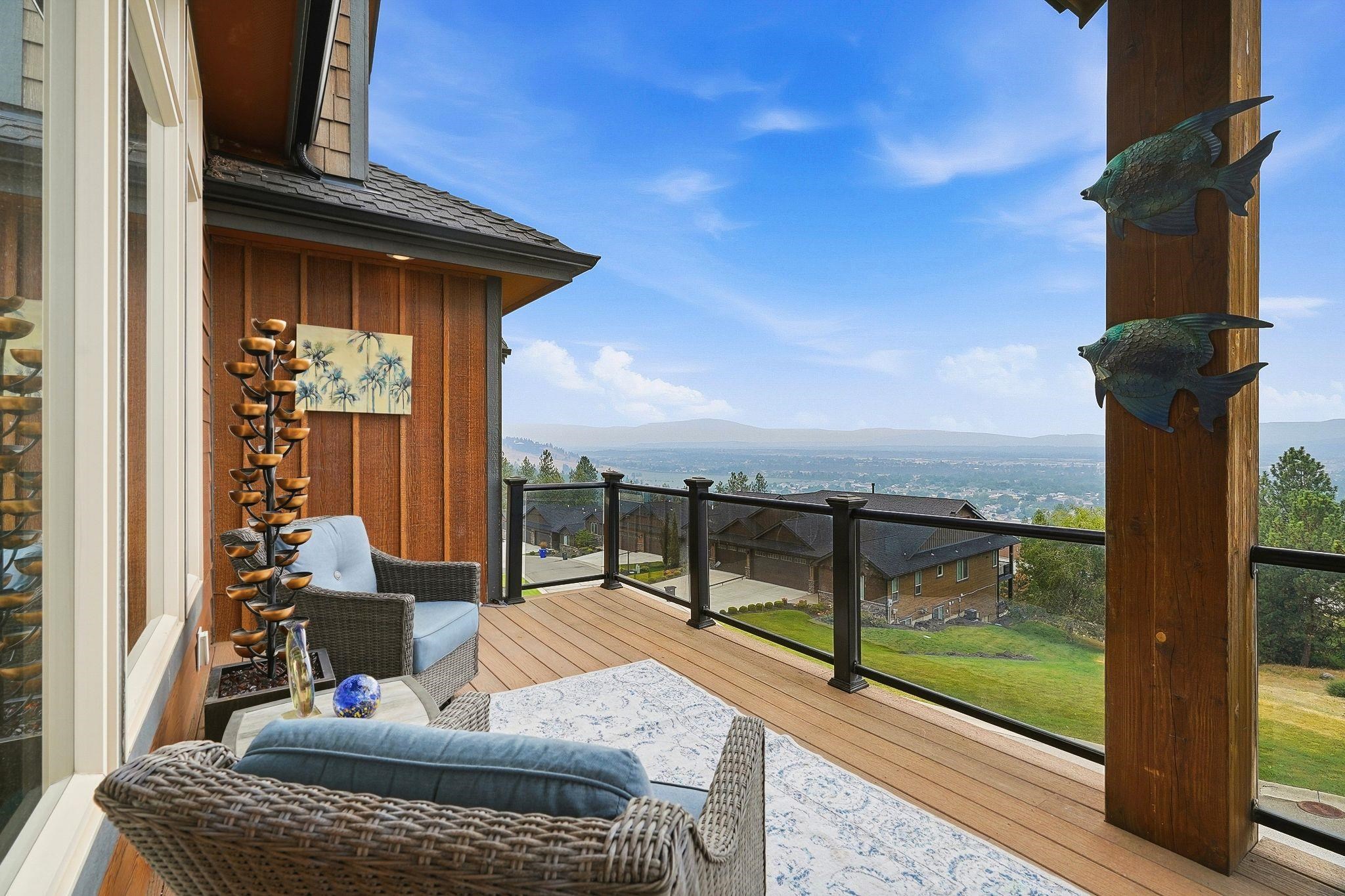 8924 E Courtview Ln - Photo 3