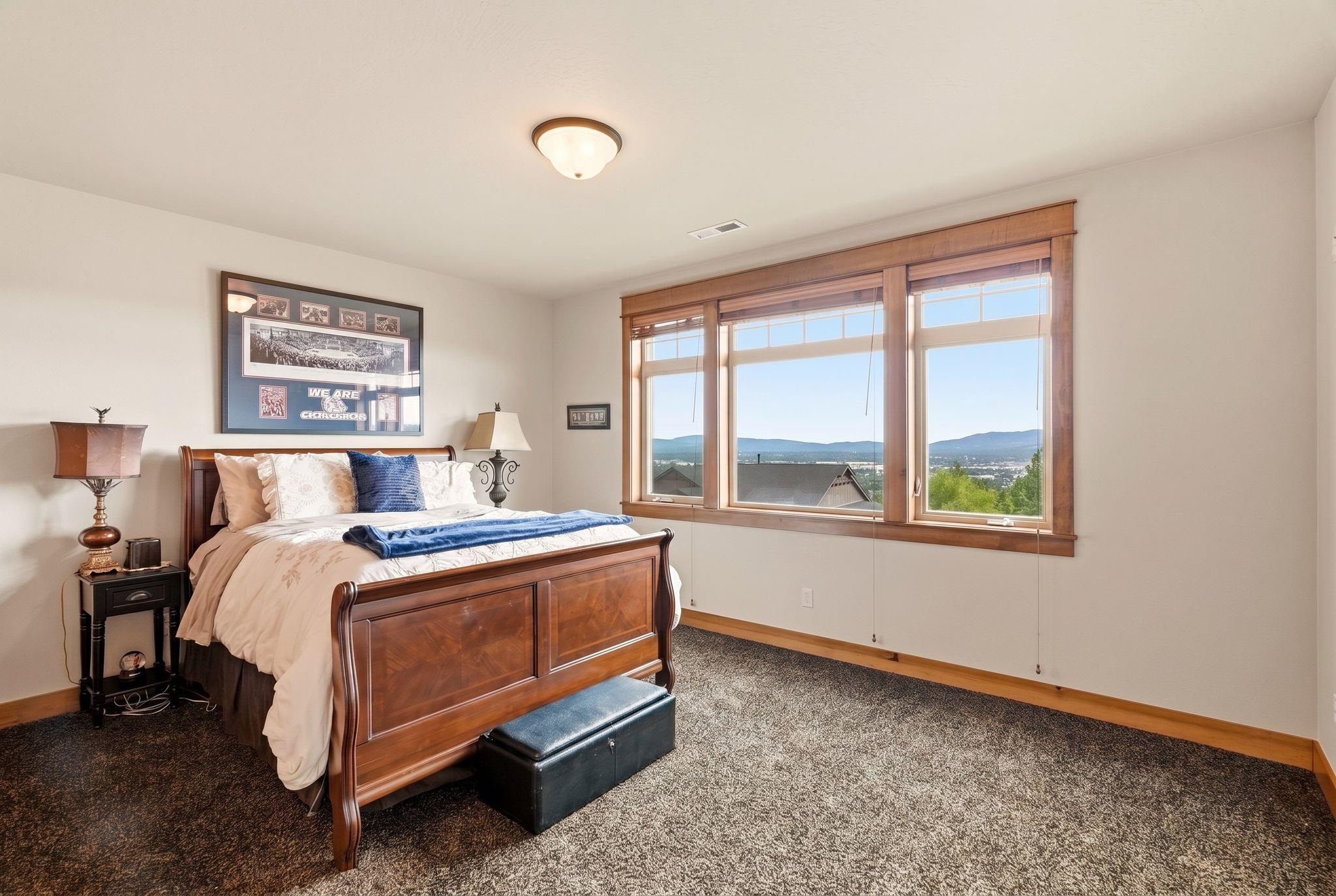 8924 E Courtview Ln - Photo 33