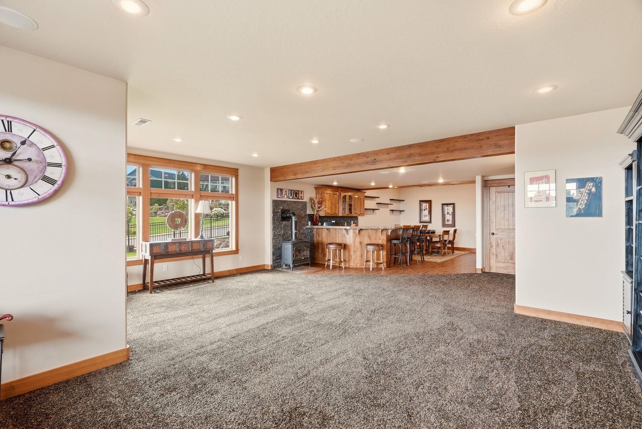 8924 E Courtview Ln - Photo 31