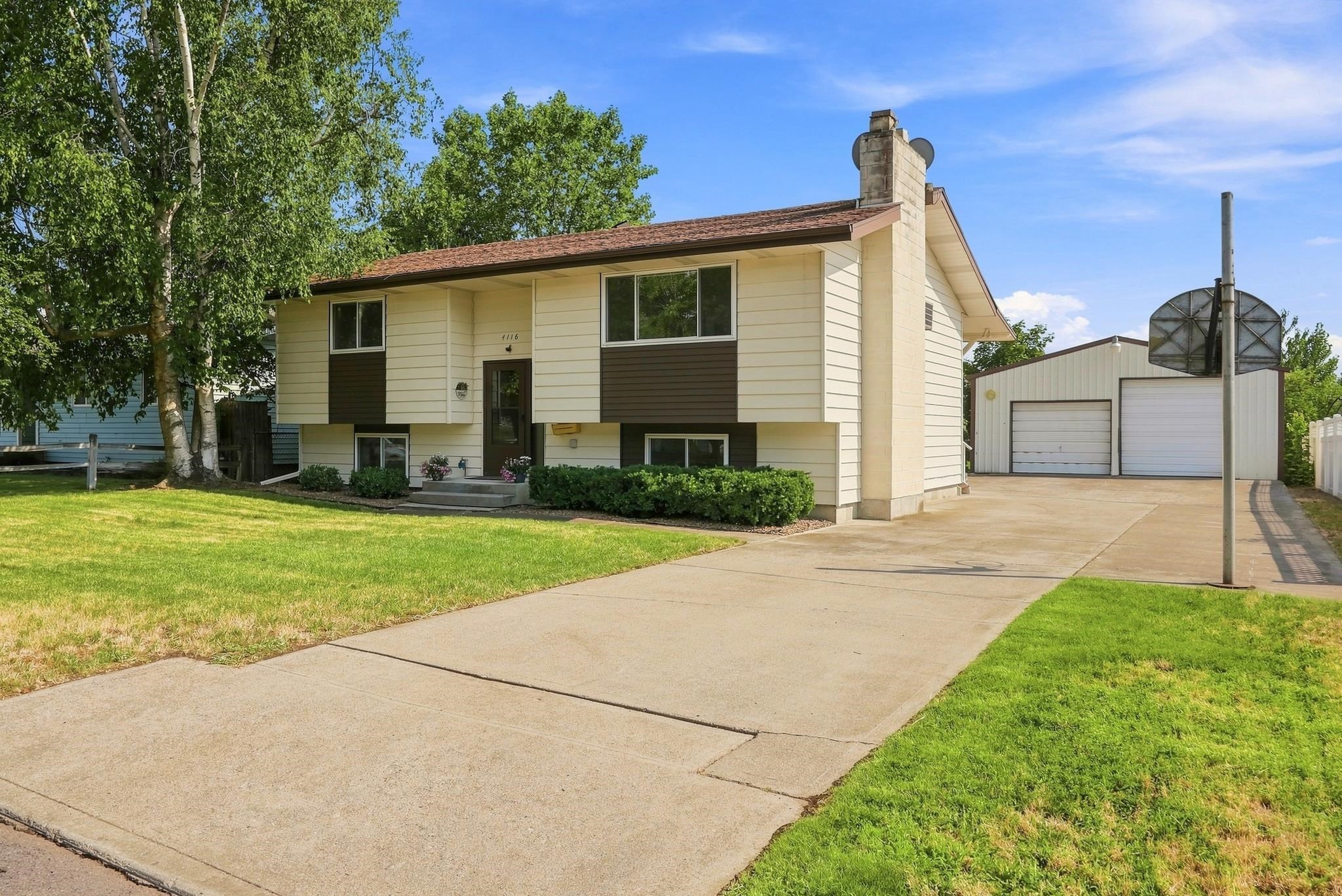 4116 E Jackson Ave - Photo 2