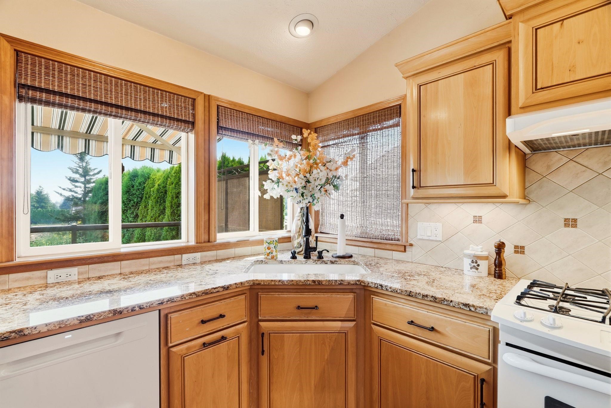 9818 E Whitman Ct - Photo 13