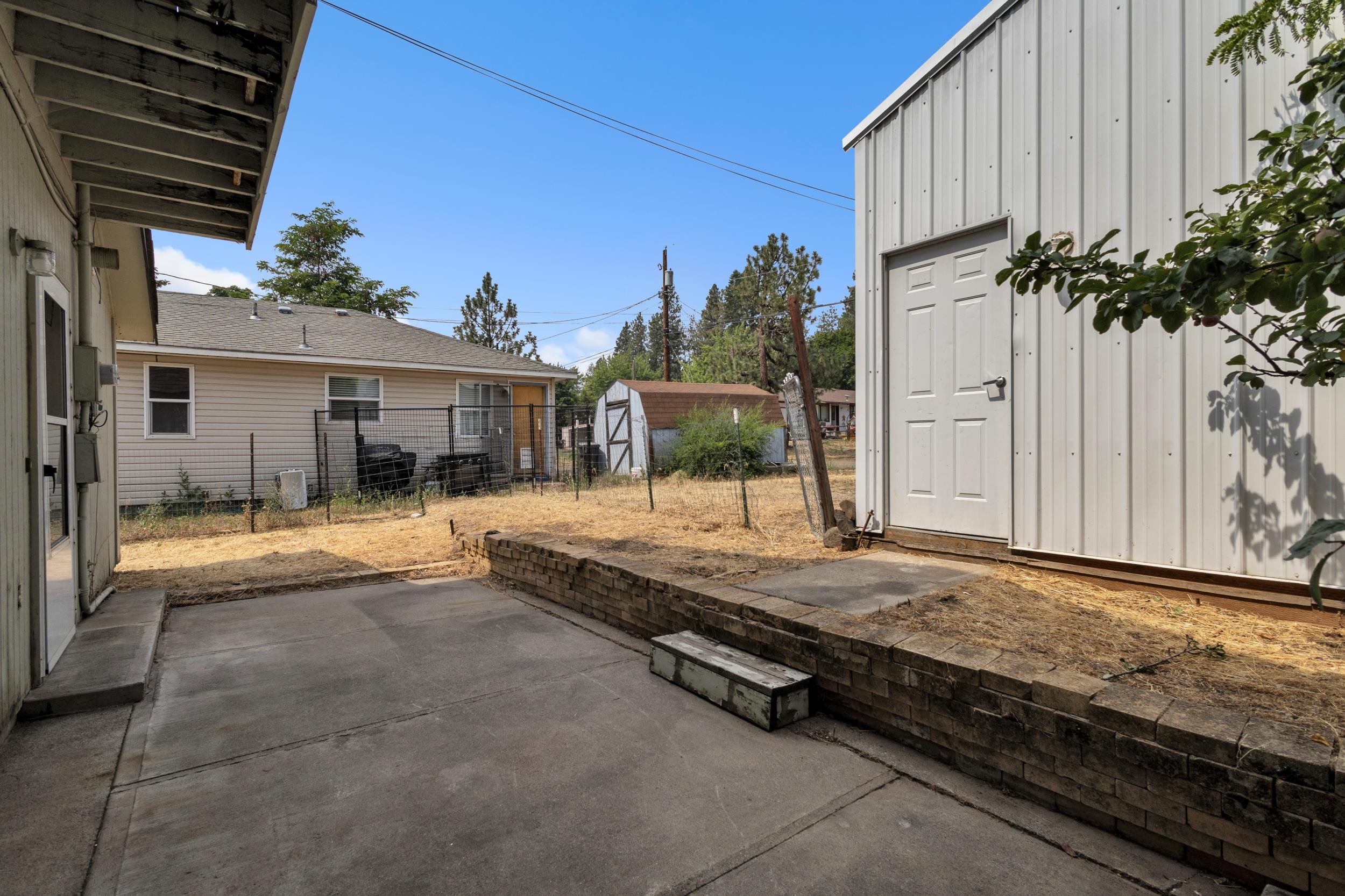120 W 3rd St - Photo 21