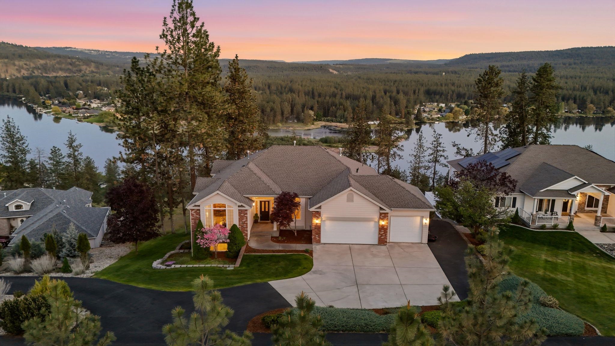 10599 W Lakeside Ln - Photo 1
