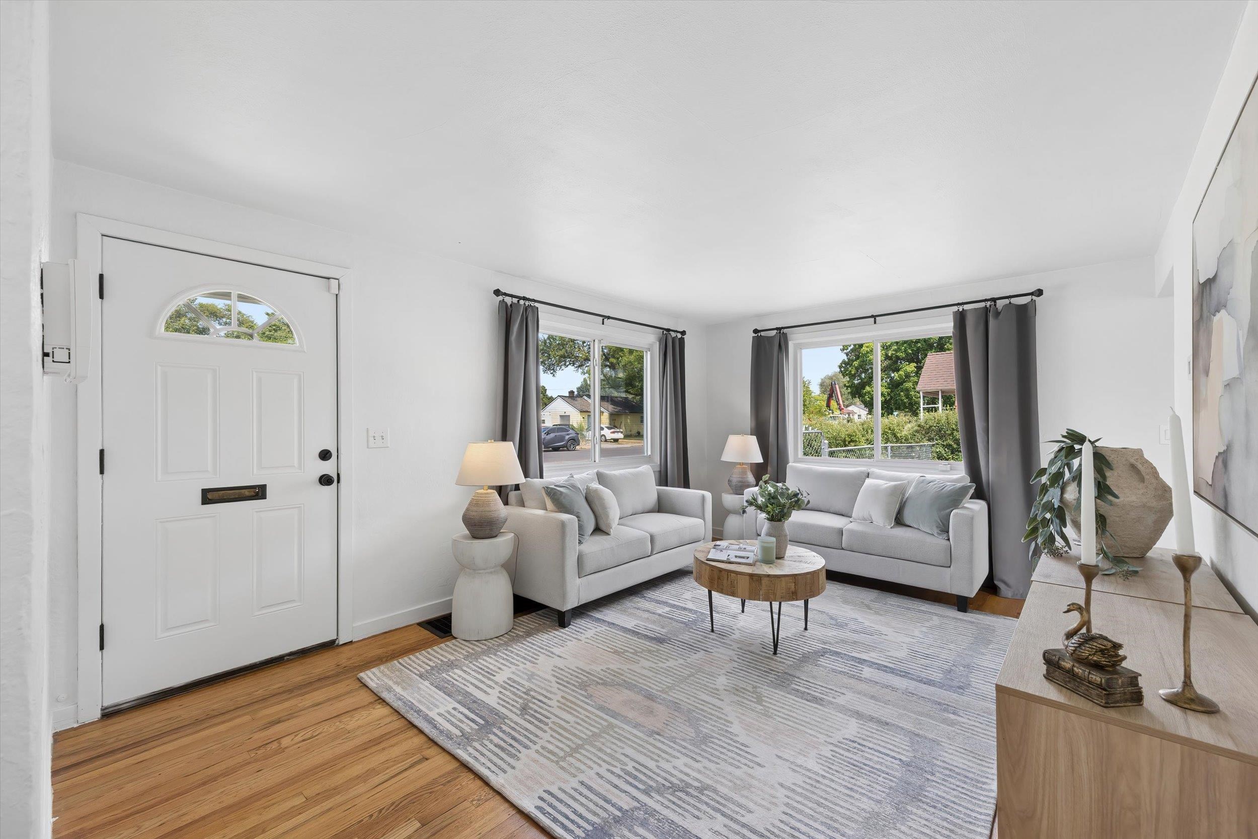 2629 W Crown Ave - Photo 6