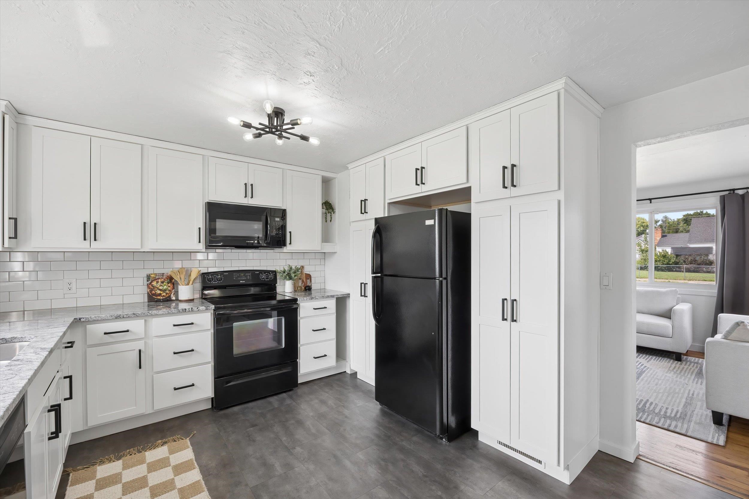 2629 W Crown Ave - Photo 11