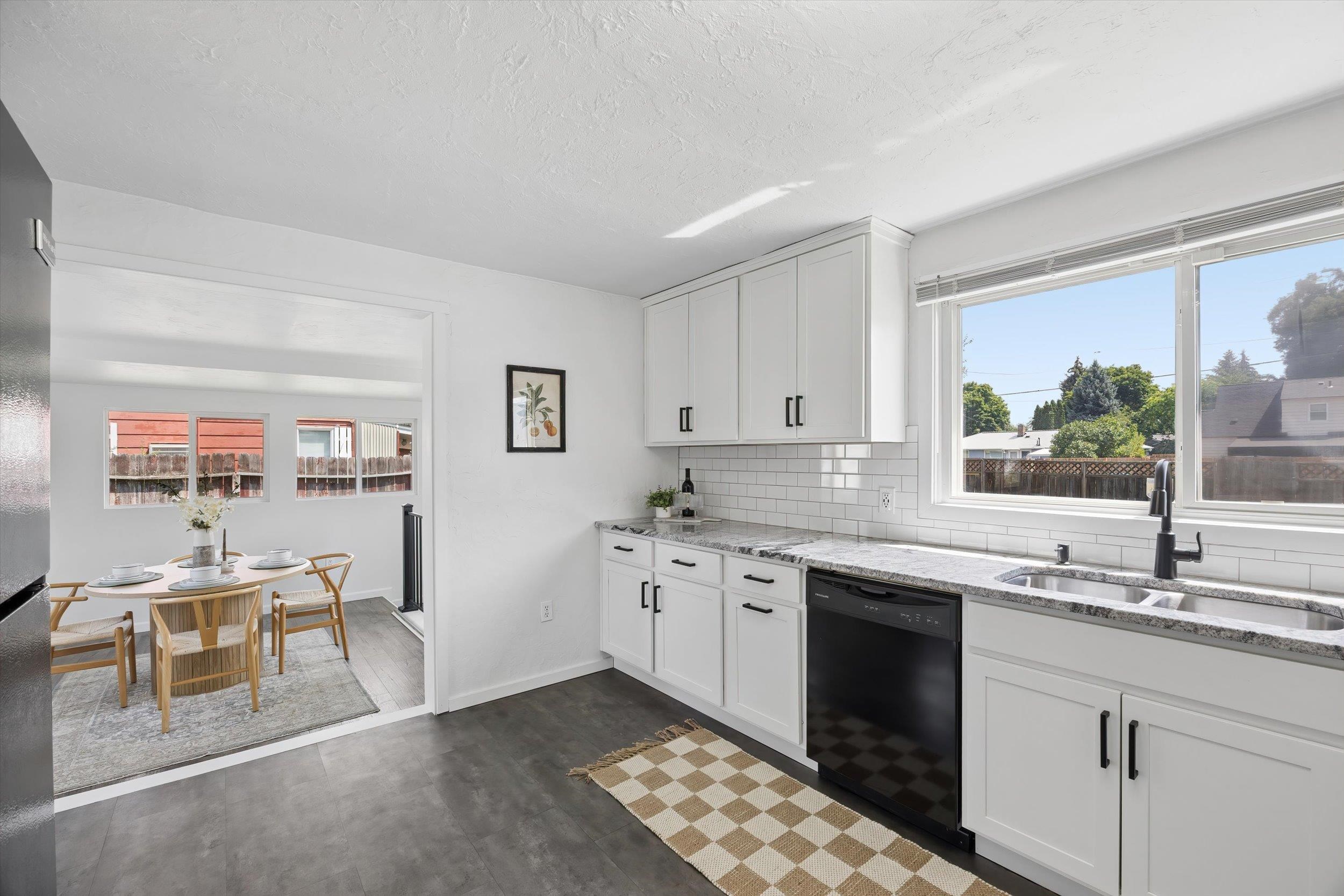 2629 W Crown Ave - Photo 12