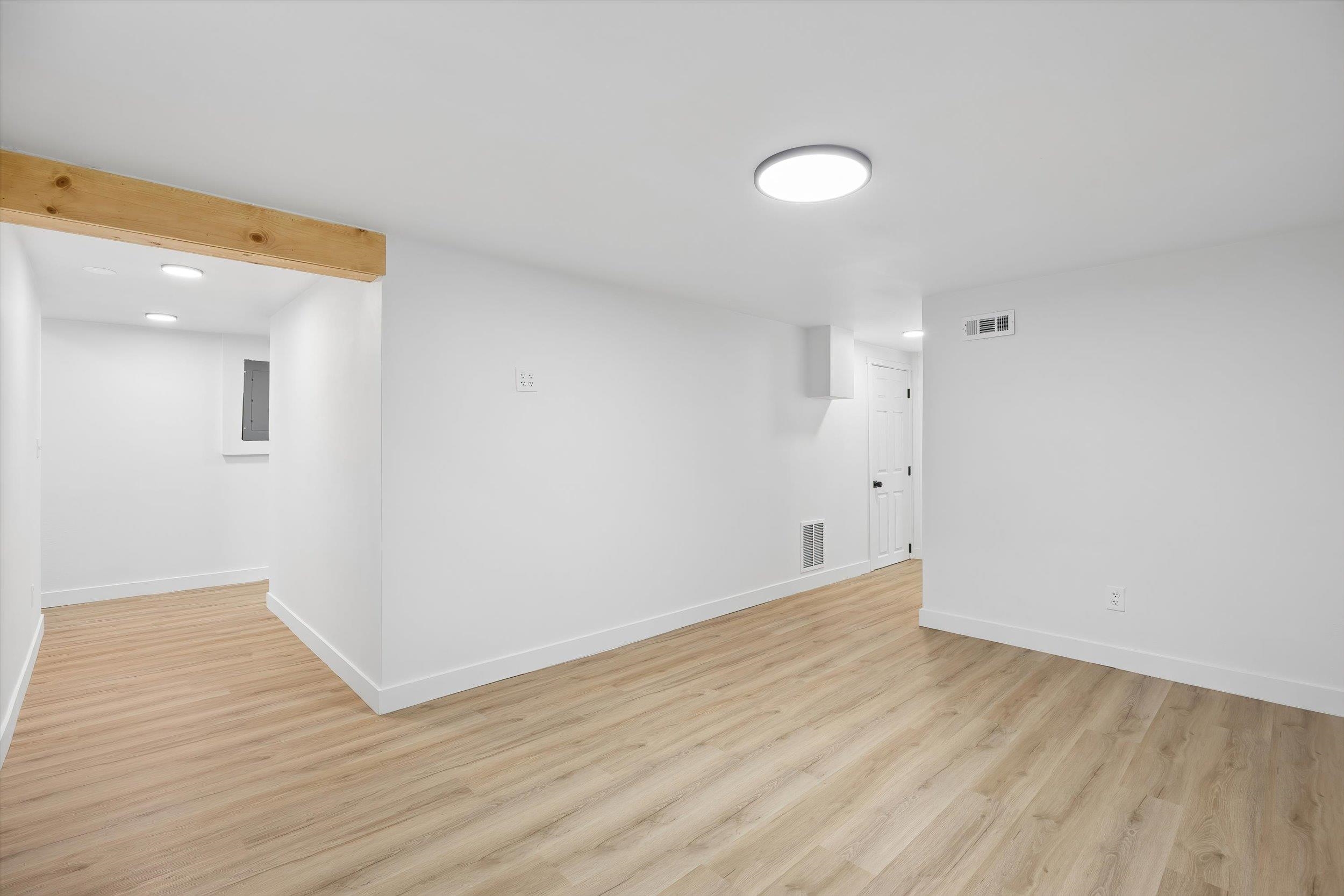 2629 W Crown Ave - Photo 22