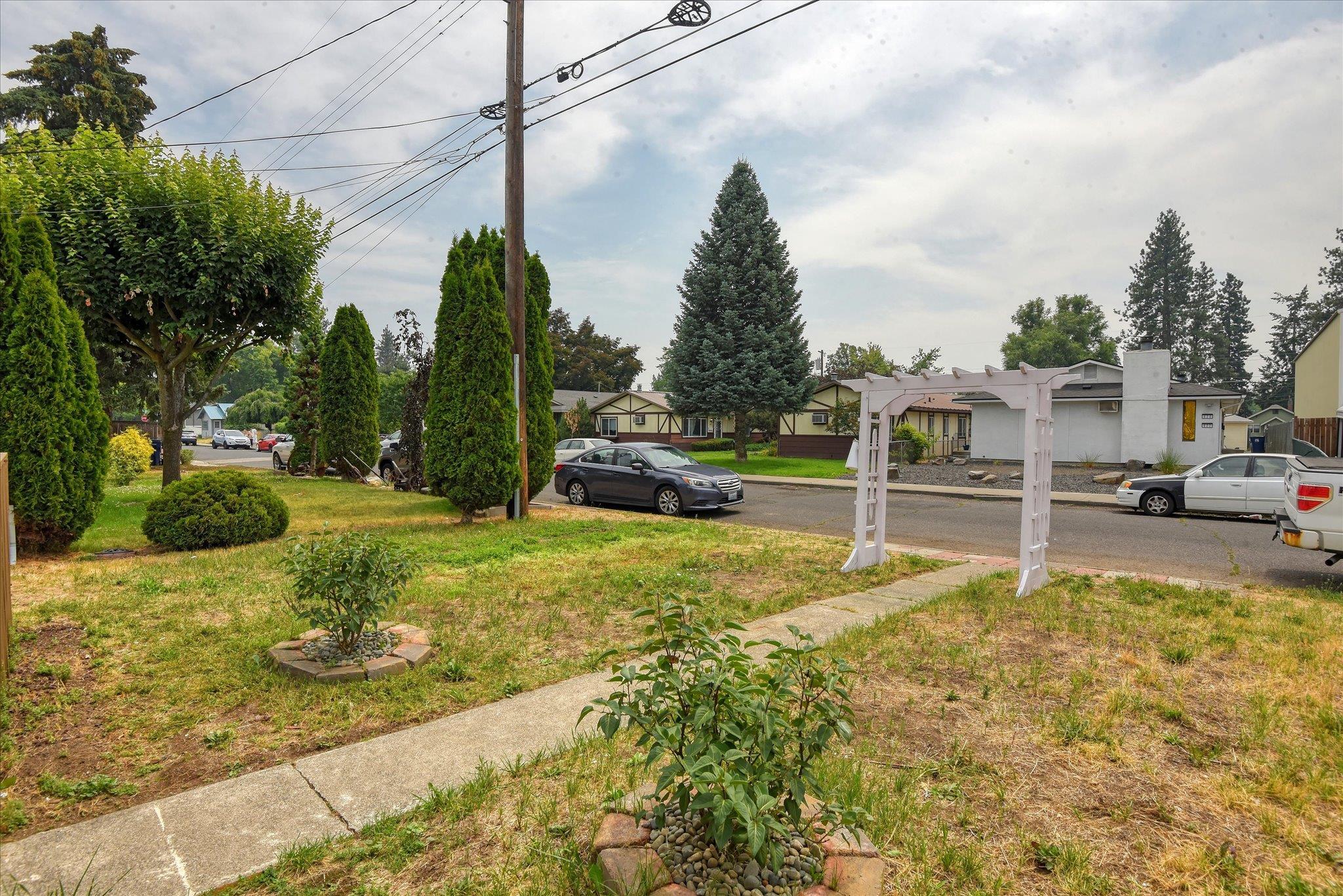 823 E North Ave - Photo 21