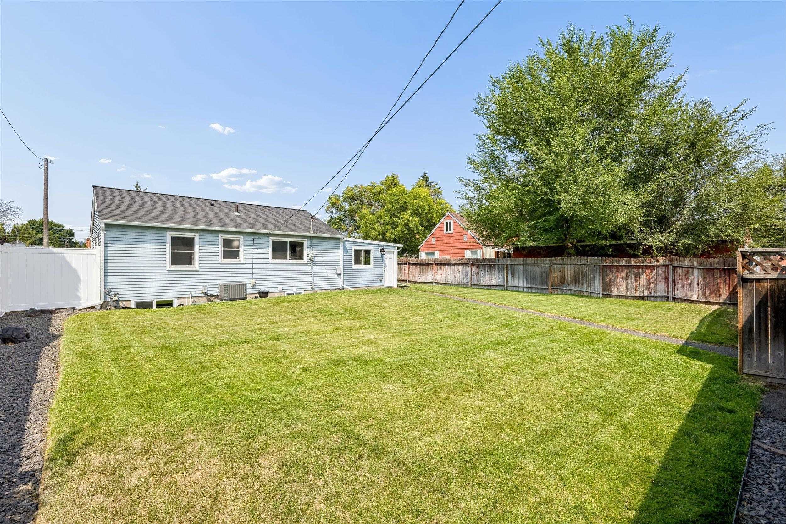 2629 W Crown Ave - Photo 32