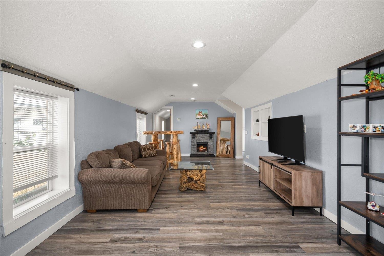 7901 E Valleyway Ave - Photo 5