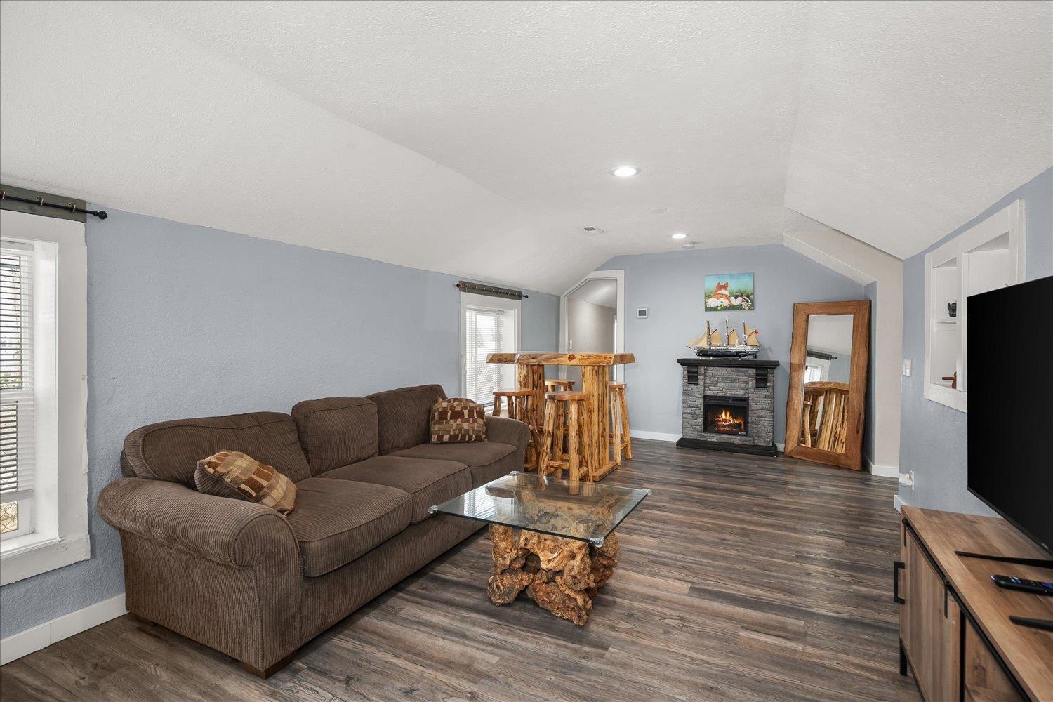 7901 E Valleyway Ave - Photo 6