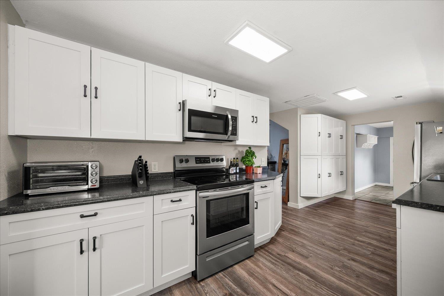 7901 E Valleyway Ave - Photo 12