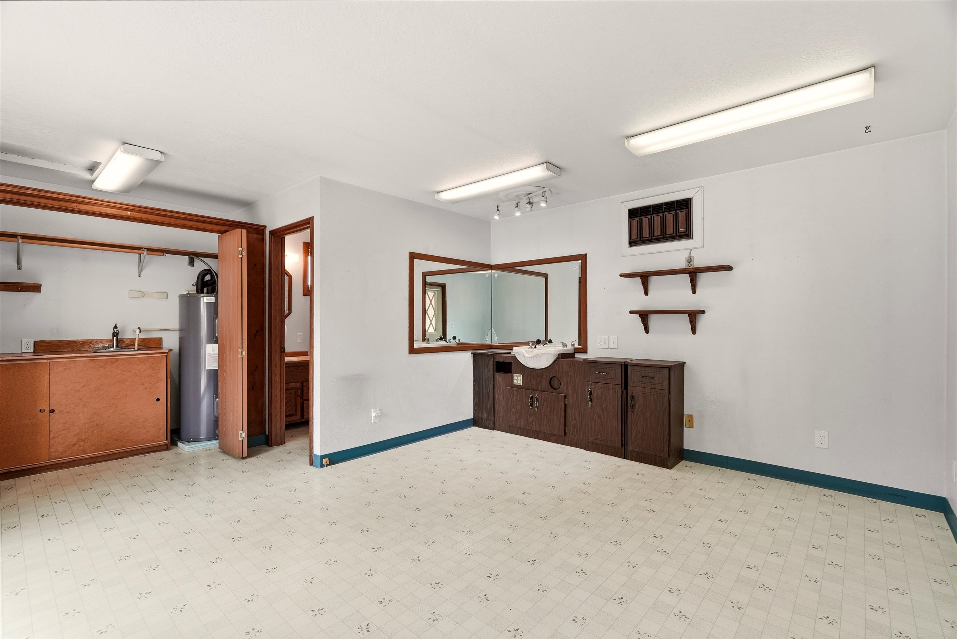 13112 E Main Ave - Photo 17